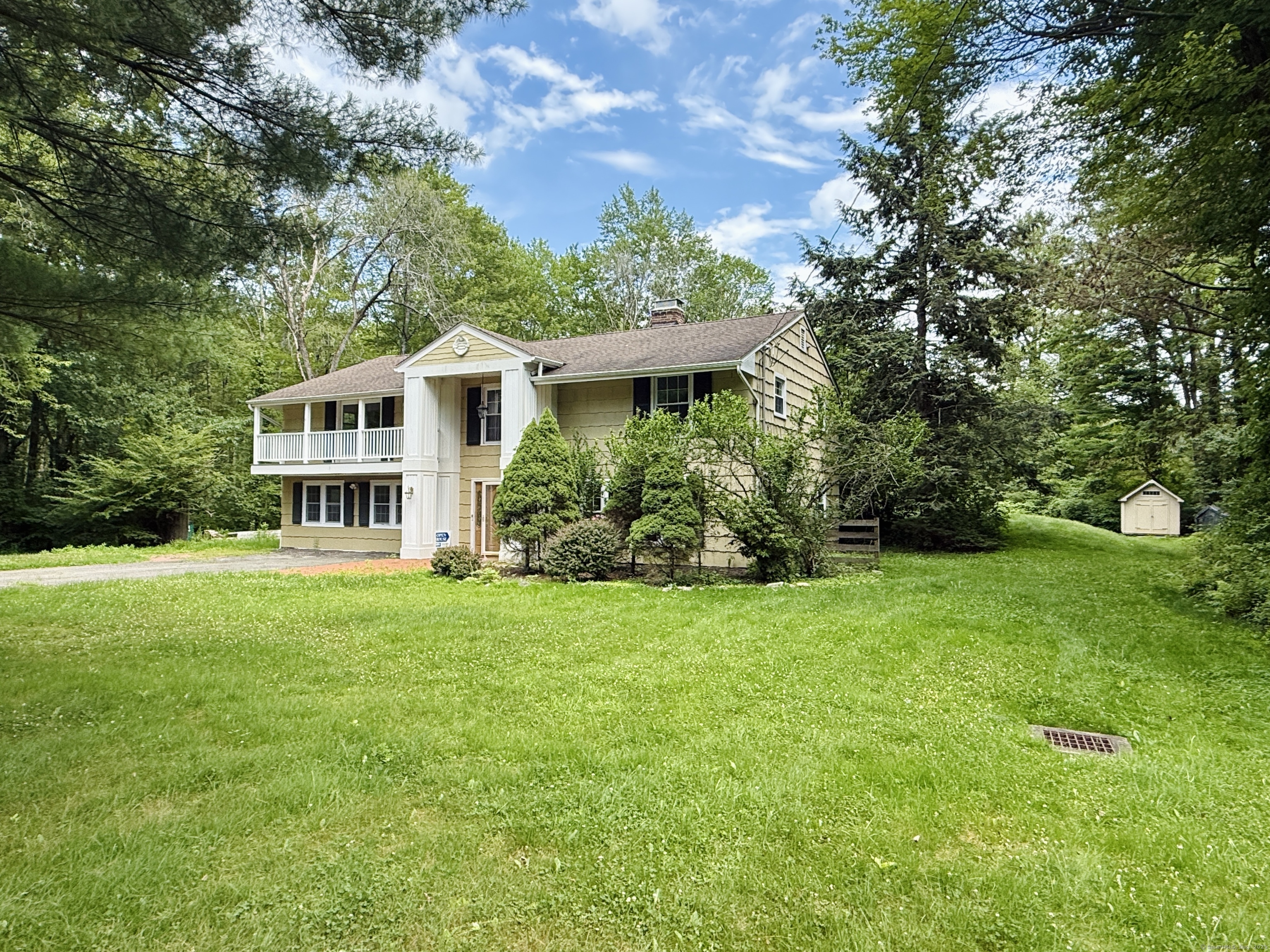 Redding, Connecticut, 06896, United States, 4 Bedrooms Bedrooms, ,2 BathroomsBathrooms,Residential,For Sale,1838062