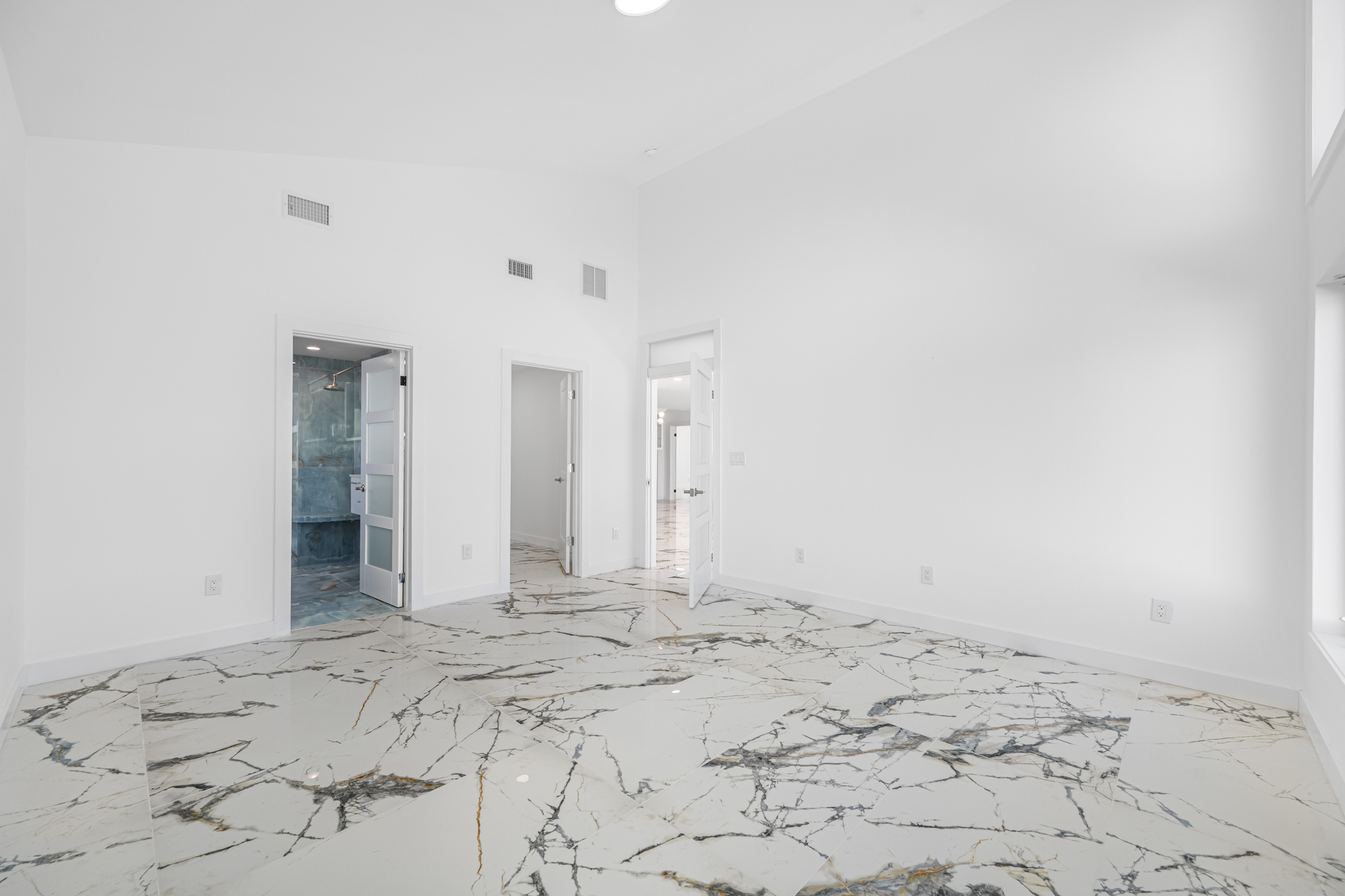 Treasure Island, Florida, 33706, United States, 3 Bedrooms Bedrooms, ,2 BathroomsBathrooms,Residential,For Sale,1990386