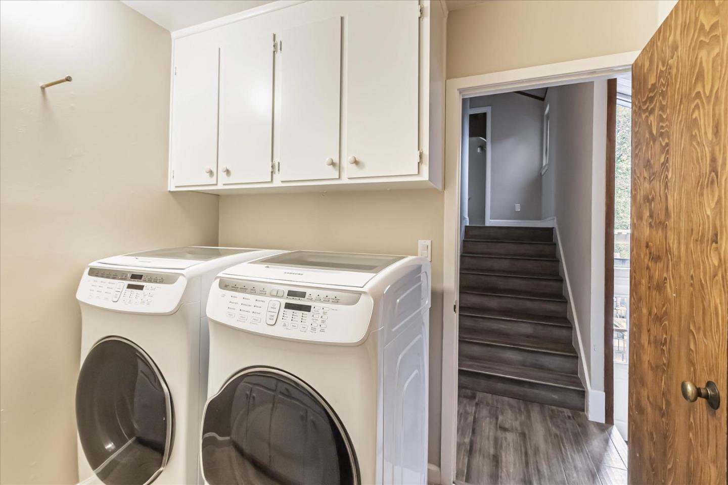 Los Gatos, California, 95030, United States, 4 Bedrooms Bedrooms, ,3 BathroomsBathrooms,Residential,For Sale,1906975