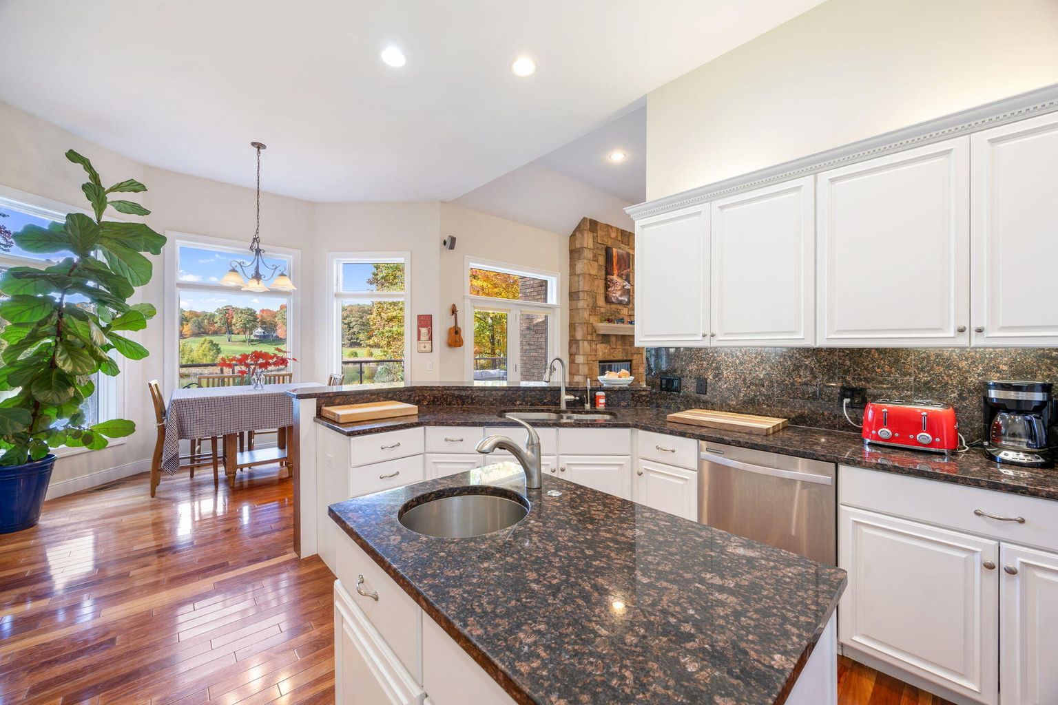 Canadian Lakes, Michigan, 49346, United States, 5 Bedrooms Bedrooms, ,6 BathroomsBathrooms,Residential,For Sale,1981298