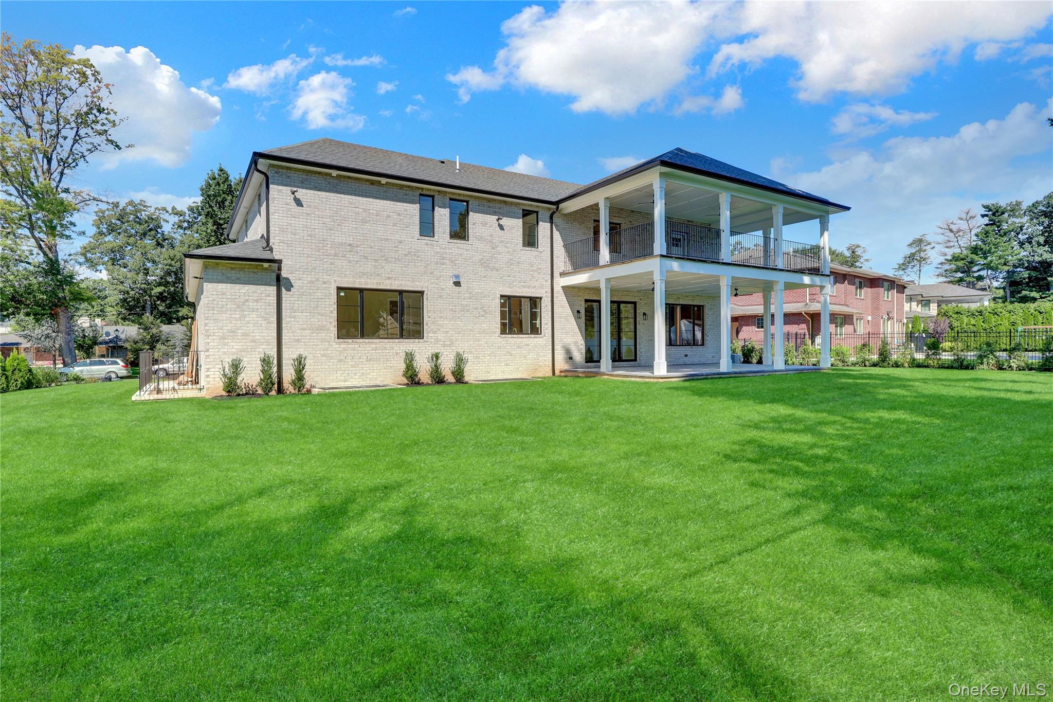  25 Hemlock Lane, Roslyn Heights, NY, 11577 - 物件實景