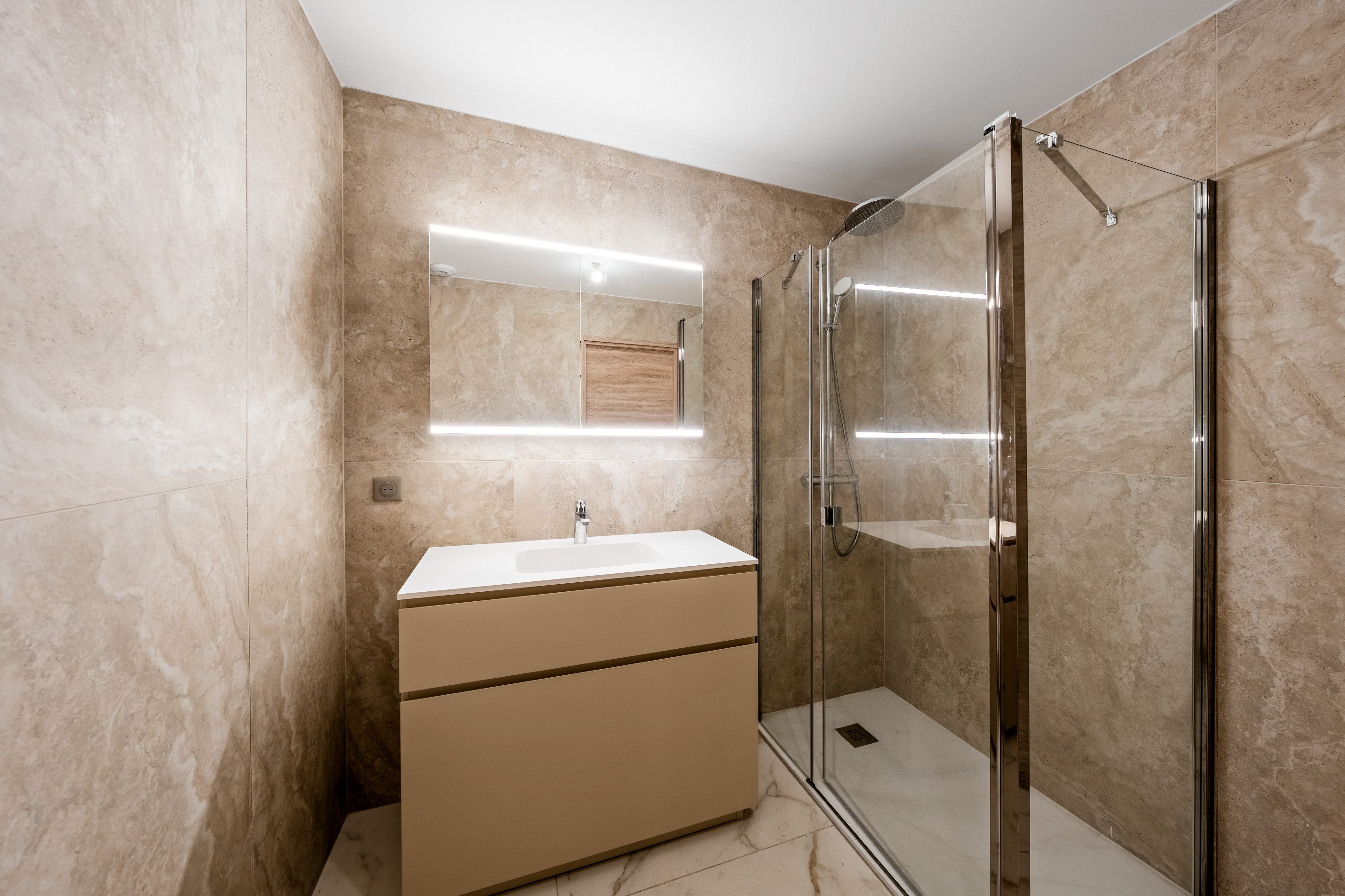  Exclusive property adjacent to the Evian-les-Bains golf course. - 物件實景