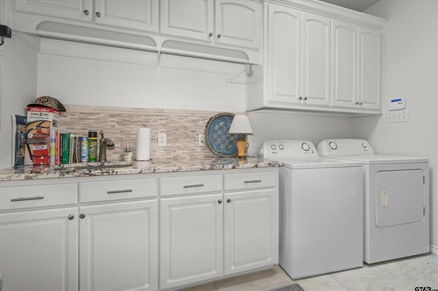 Lindale, Texas, 75771, United States, 3 Bedrooms Bedrooms, ,2 BathroomsBathrooms,Residential,For Sale,2019354