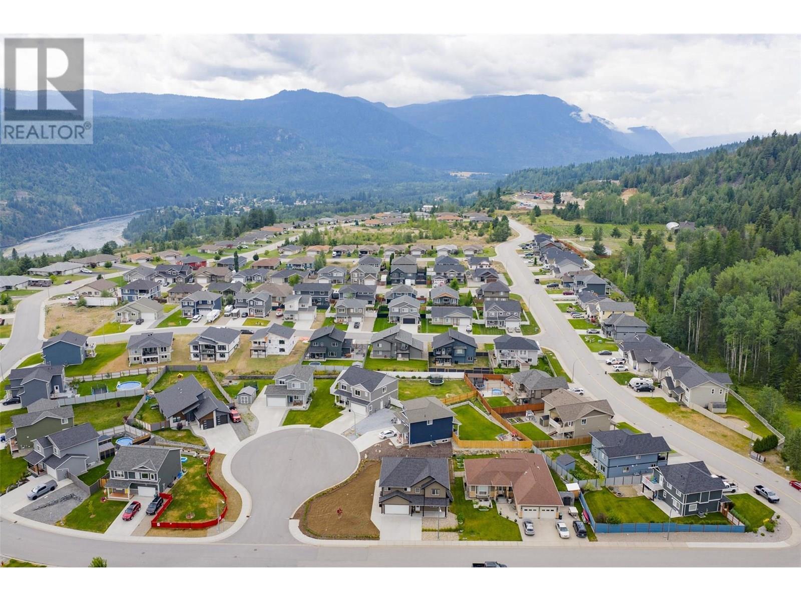 CASTLEGAR, British Columbia, V1N 4X9, CA, 5 Bedrooms Bedrooms, ,2 BathroomsBathrooms,Residential,For Sale,1913698