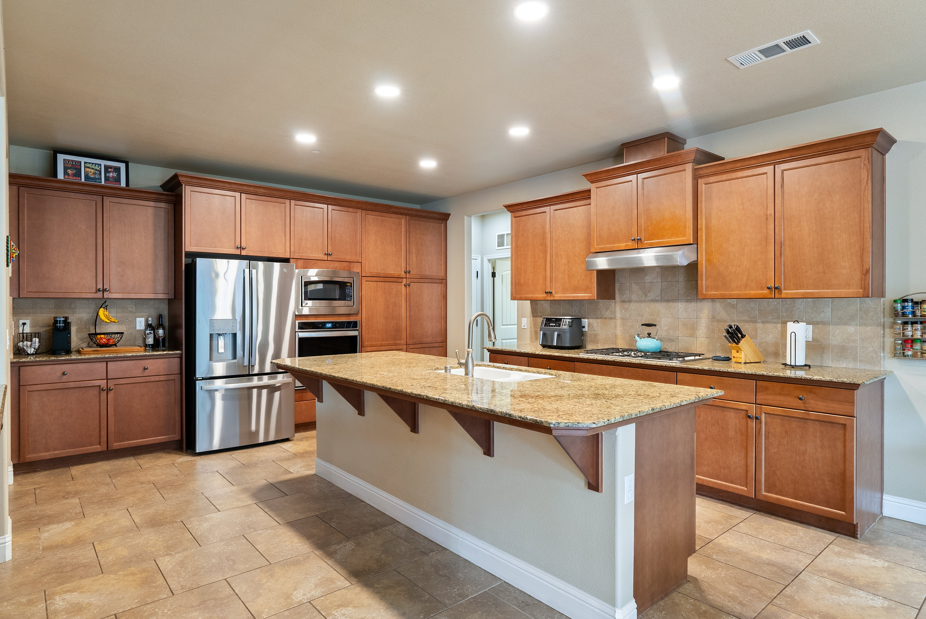  Timeless Living in Vintage at Montebello Oaks - 物件實景