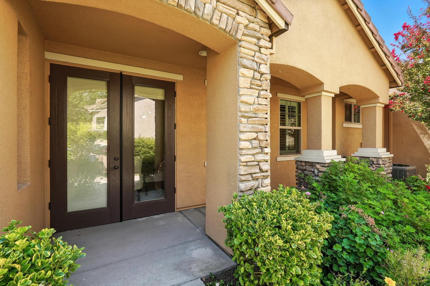 Roseville, California, 95747, United States, 2 Bedrooms Bedrooms, ,2 BathroomsBathrooms,Residential,For Sale,1918071
