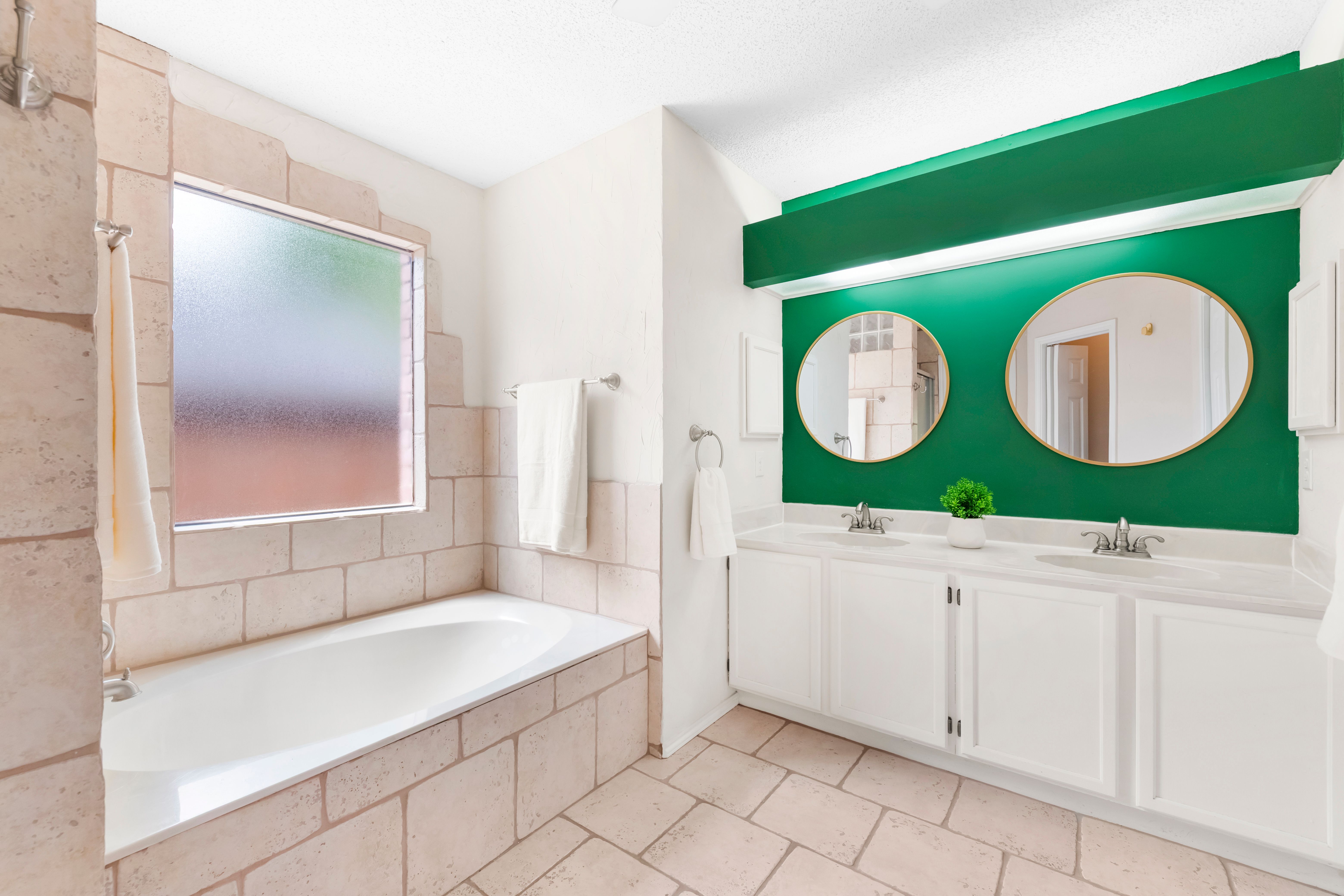  Luxury Living in Churchill Estates with Timeless Design - 物件實景