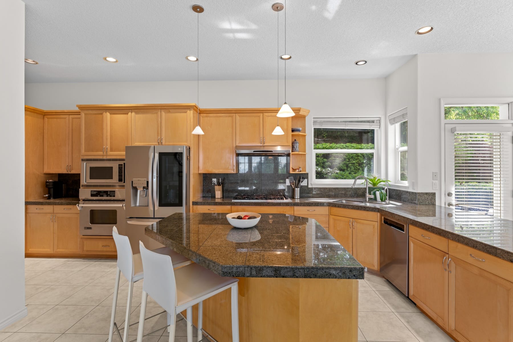  1616 NW FOLEY CT Portland, OR 97229 - 物件實景