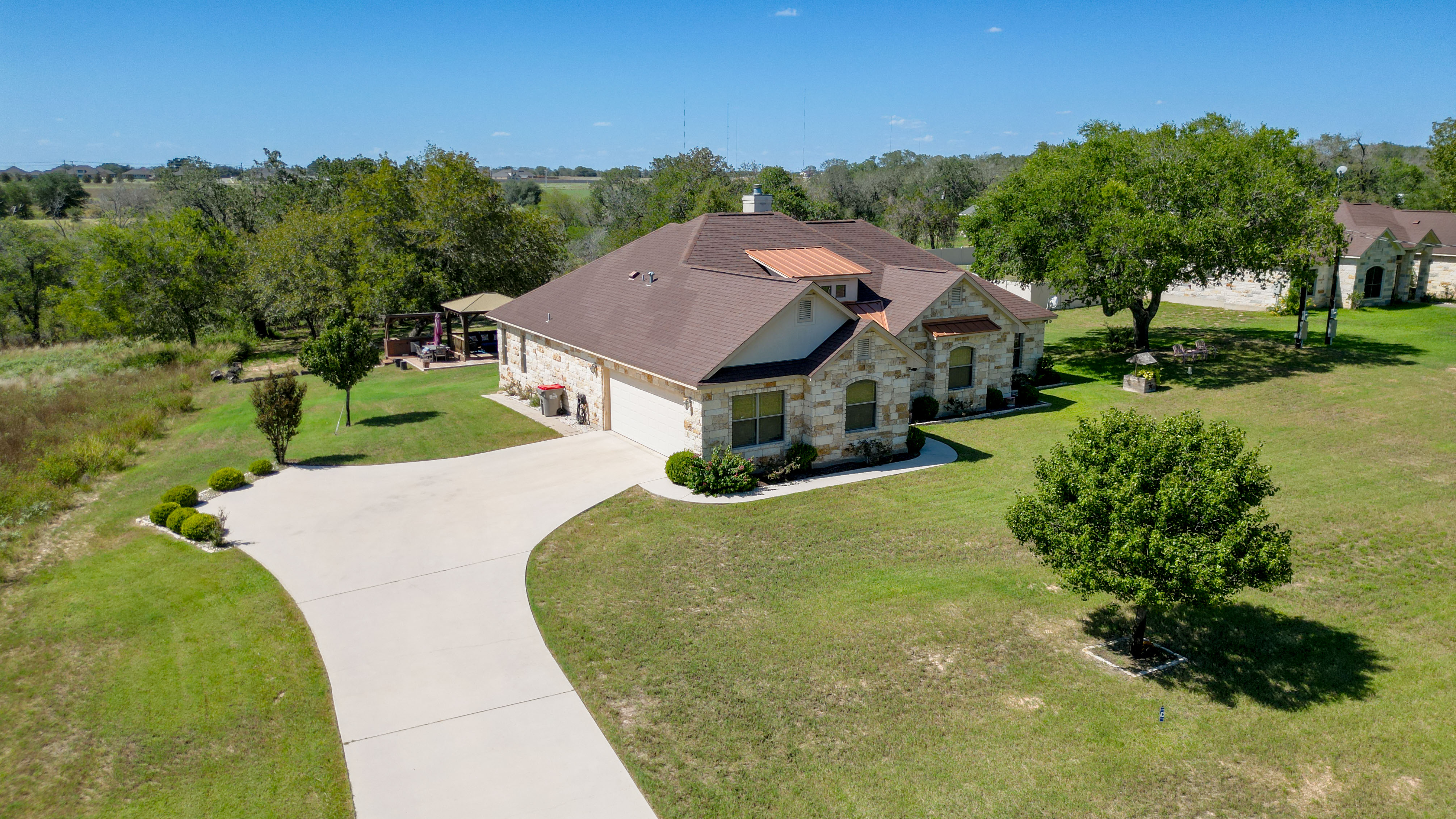 Floresville, Texas, 78114, United States, 3 Bedrooms Bedrooms, ,2 BathroomsBathrooms,Residential,For Sale,1978847