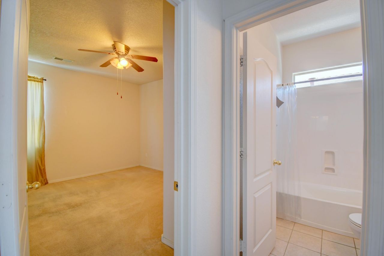 Rio Rancho, New Mexico, 87124, United States, 5 Bedrooms Bedrooms, ,3 BathroomsBathrooms,Residential,For Sale,1898268