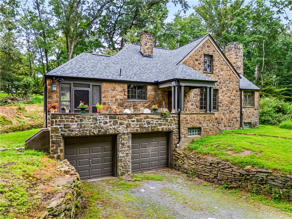 Shaler, Pennsylvania, 15116, United States, 3 Bedrooms Bedrooms, ,1 BathroomBathrooms,Residential,For Sale,1989376