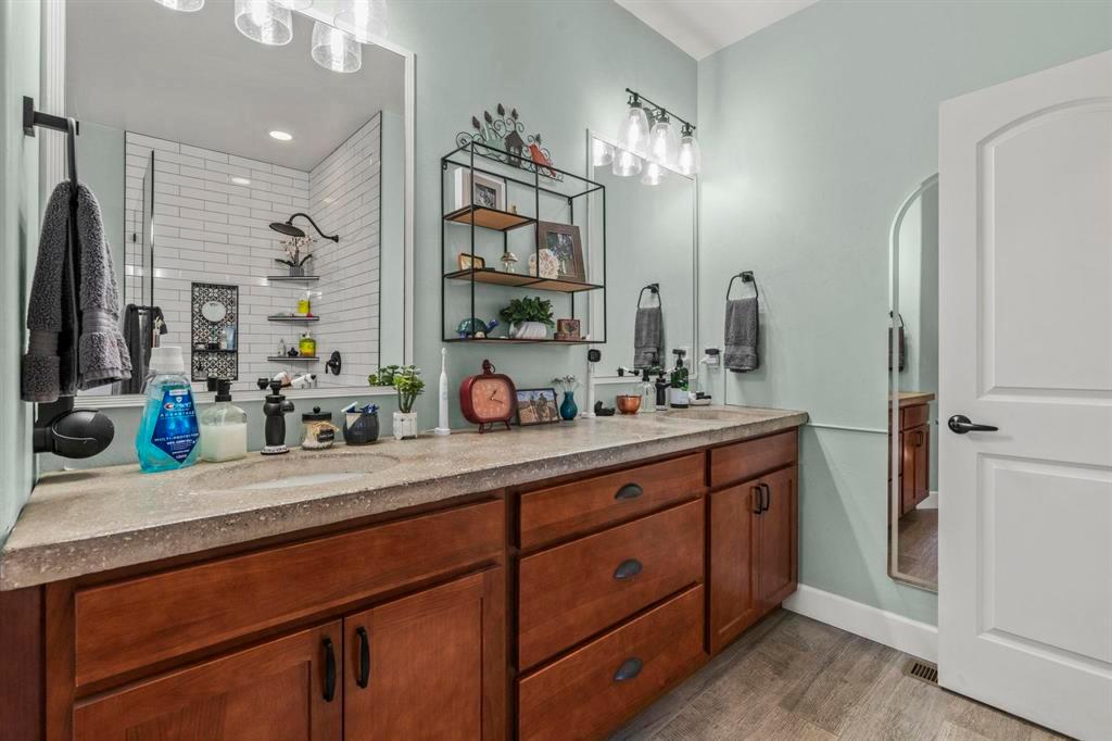 Durango, Colorado, 81303, United States, 3 Bedrooms Bedrooms, ,2 BathroomsBathrooms,Residential,For Sale,1991170