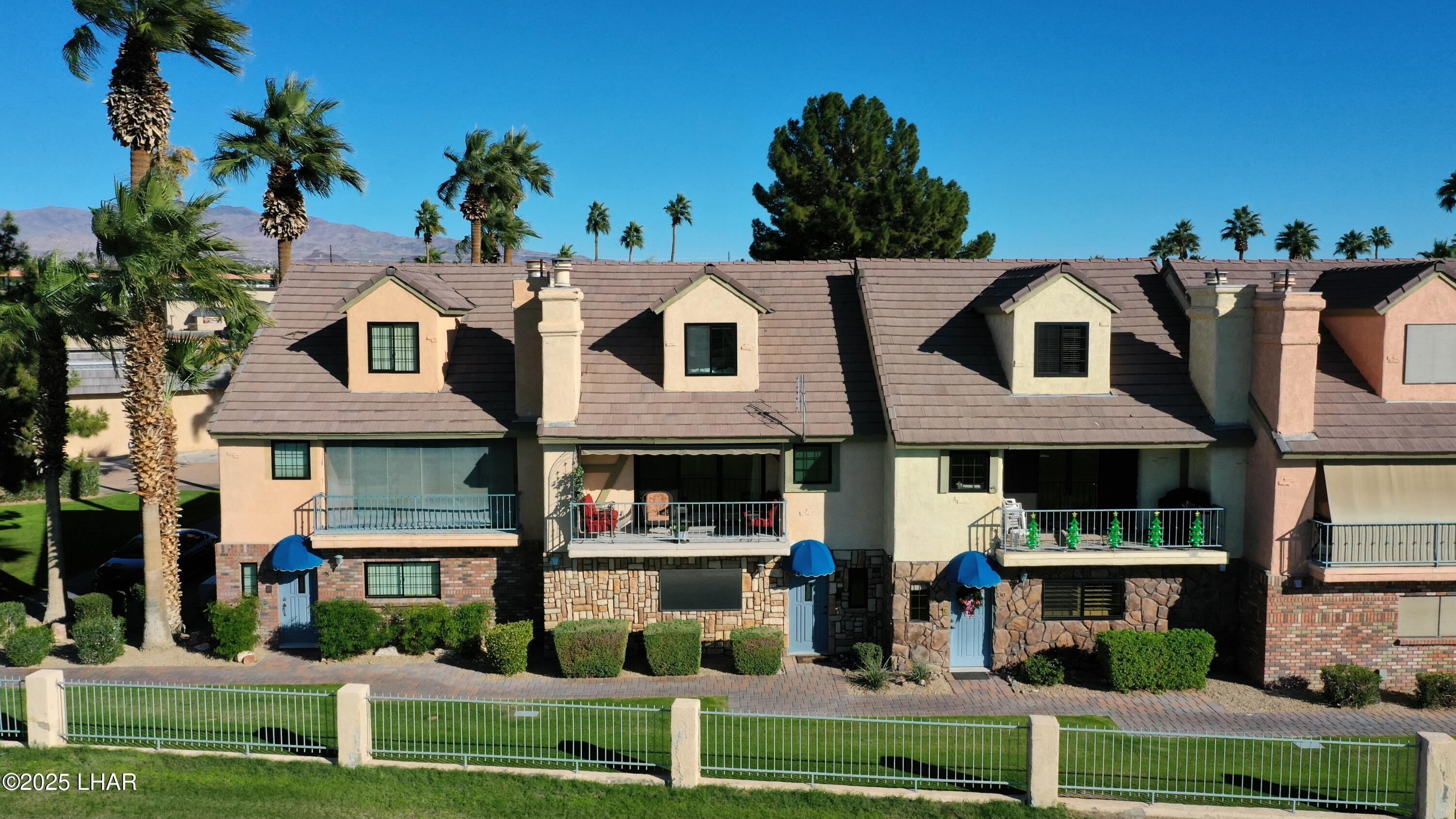 Lake Havasu City, Arizona, 86403, United States, 2 Bedrooms Bedrooms, ,3 BathroomsBathrooms,Residential,For Sale,2001999