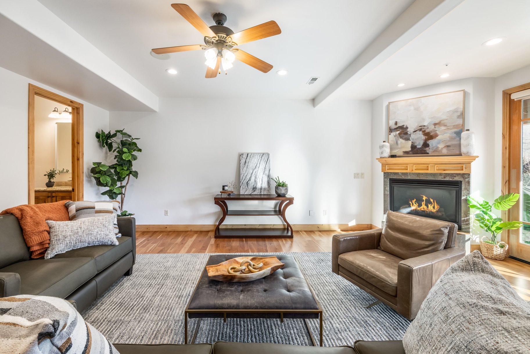  Modern Design Meets Alpine Charm in Jeremy Ranch - 物件實景