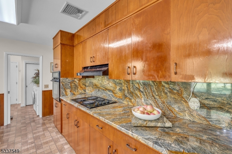 Raritan Twp., New Jersey, 08822, United States, 3 Bedrooms Bedrooms, ,2 BathroomsBathrooms,Residential,For Sale,1951157