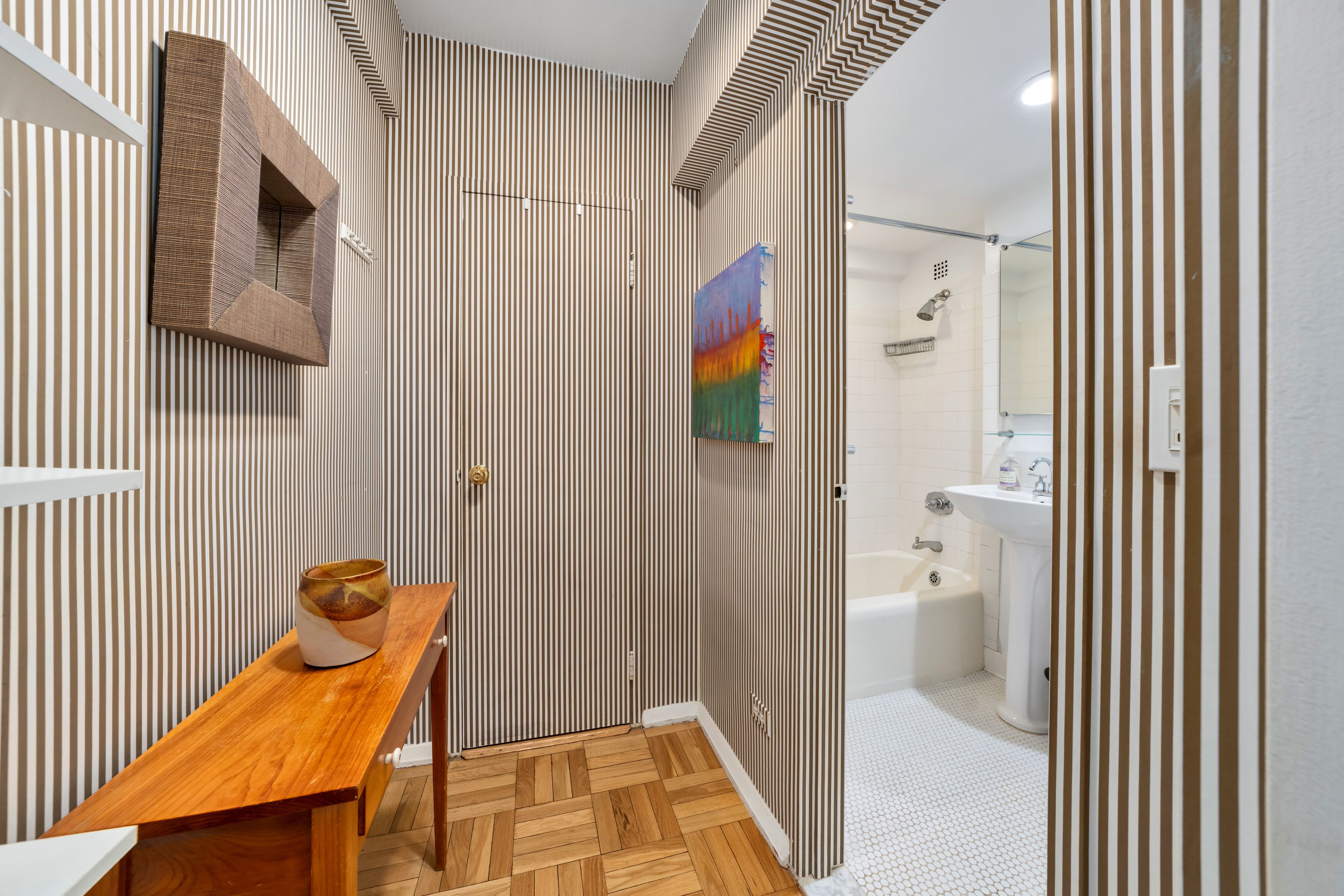  305 East 72nd Street - 物件實景