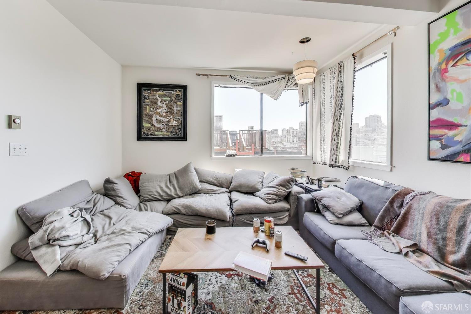 San Francisco, California, 94133, United States, 4 Bedrooms Bedrooms, ,4 BathroomsBathrooms,Residential,For Sale,2015052