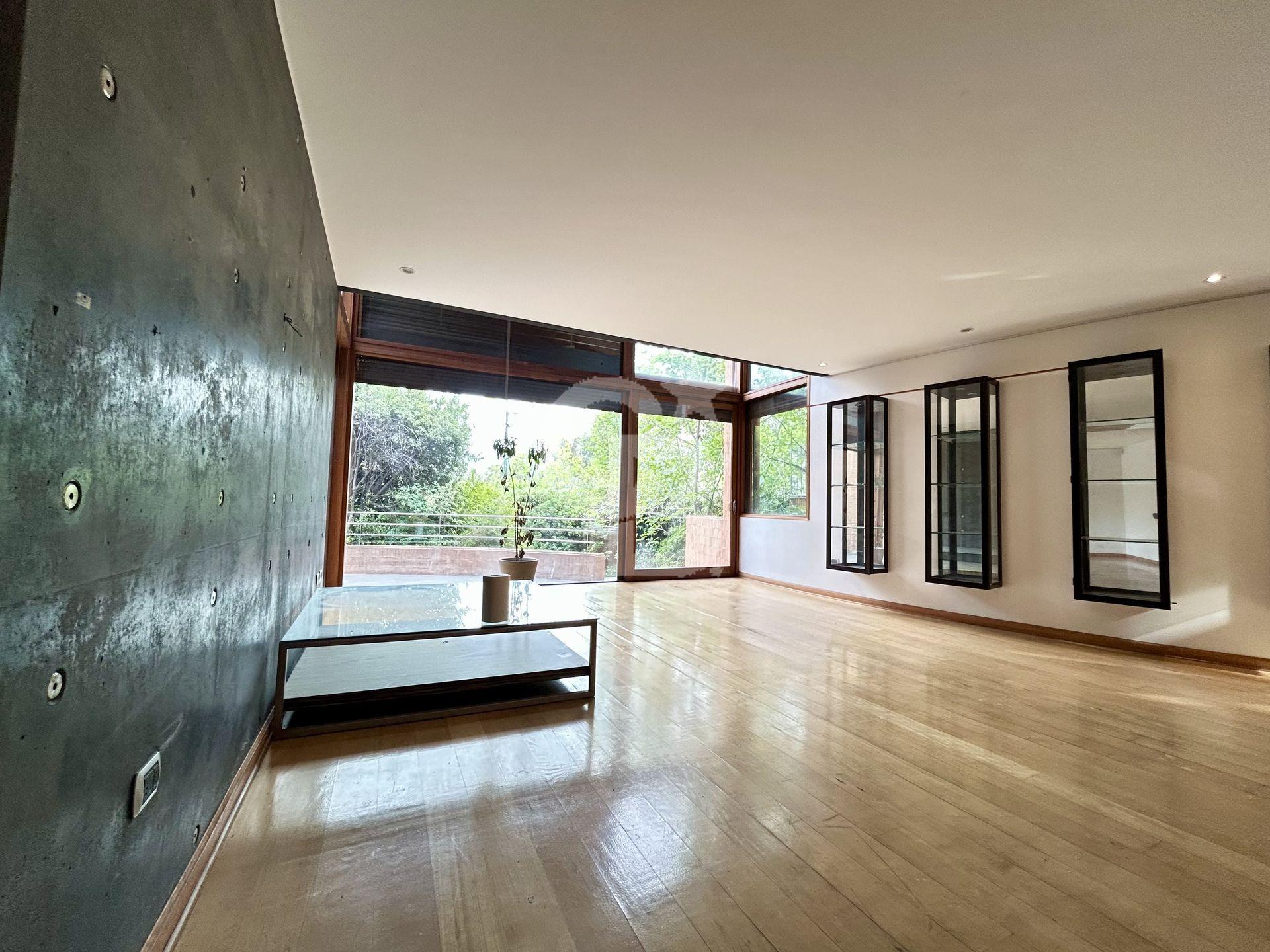 Vitacura, Chile, 5 Bedrooms Bedrooms, ,5 BathroomsBathrooms,Residential,For Sale,1969115