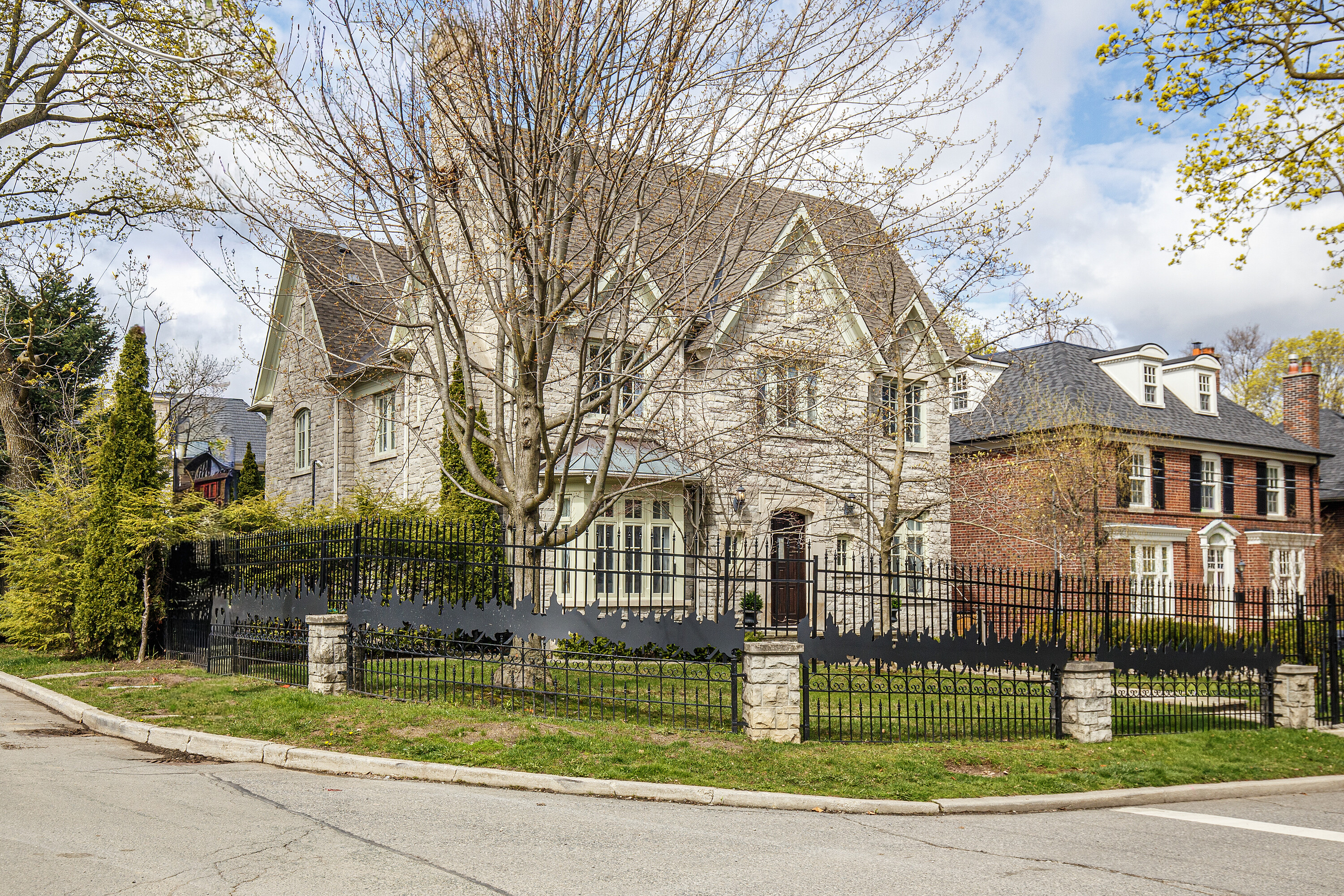  Custom Built in Forest Hill - 物件實景