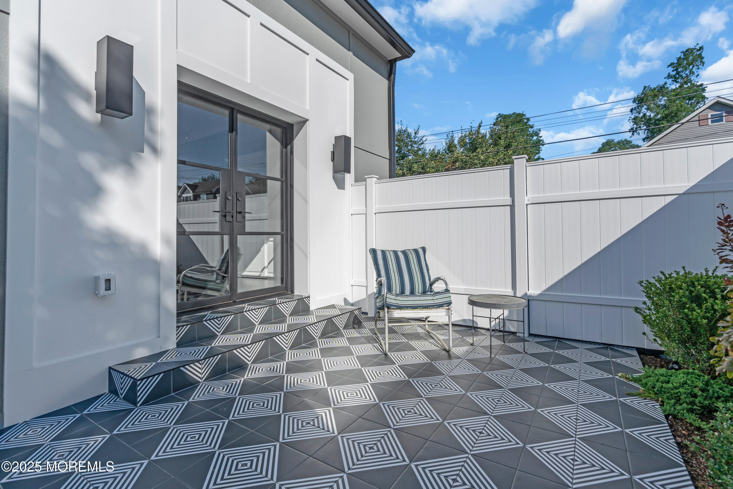 Fair Haven, New Jersey, 07704, United States, 1 Bedroom Bedrooms, ,2 BathroomsBathrooms,Residential,For Sale,1901766