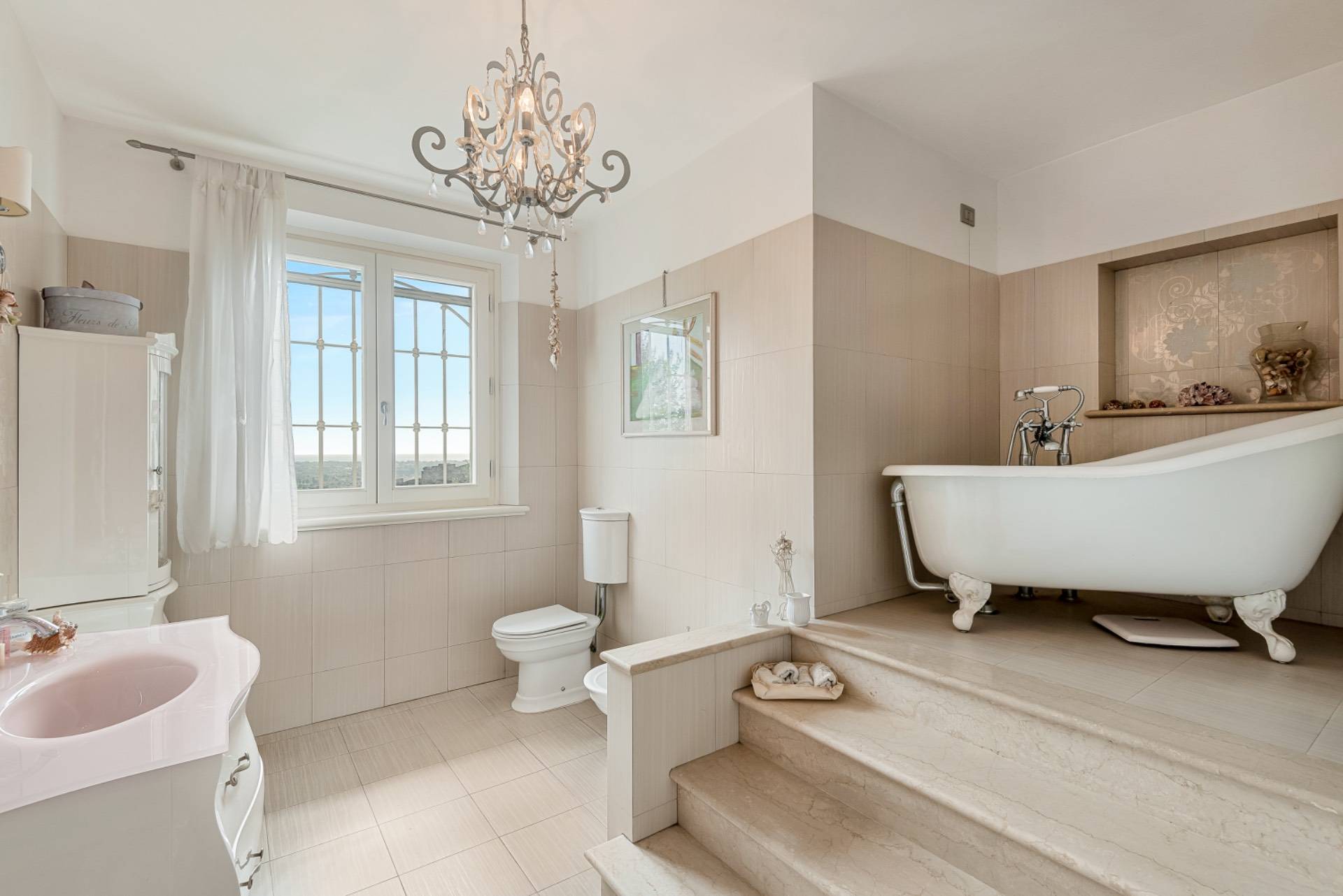 Pietrasanta, Lucca, 55045, IT, 3 Bedrooms Bedrooms, ,3 BathroomsBathrooms,Residential,For Sale,1903530
