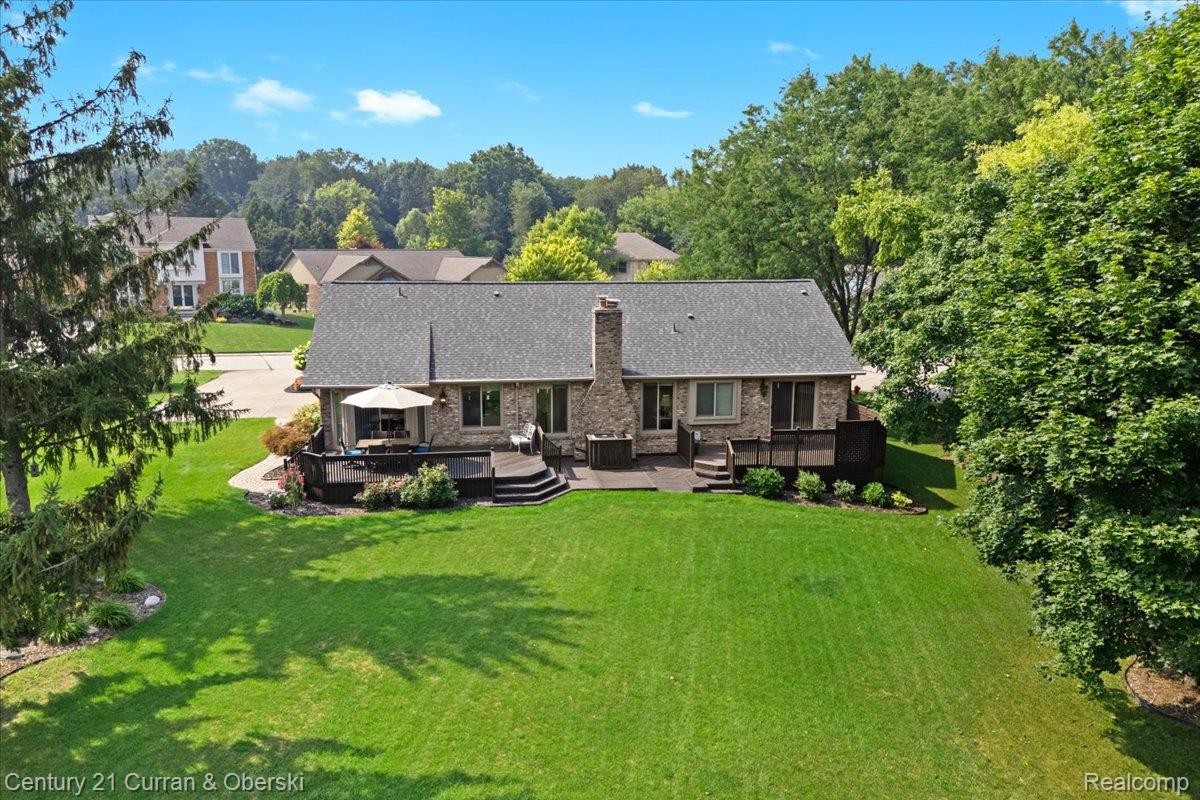 Northville, Michigan, 48168, United States, 3 Bedrooms Bedrooms, ,4 BathroomsBathrooms,Residential,For Sale,1921714