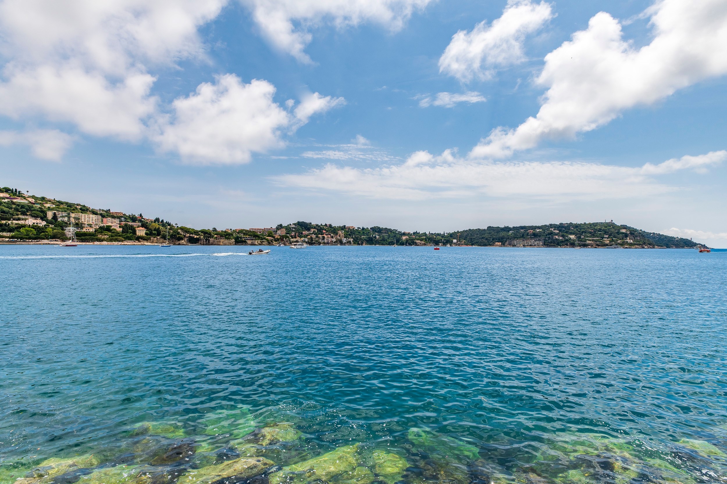  Villefranche-sur-Mer renovated 2-bedroom apartment with sea view, balcony and p… - 物件實景