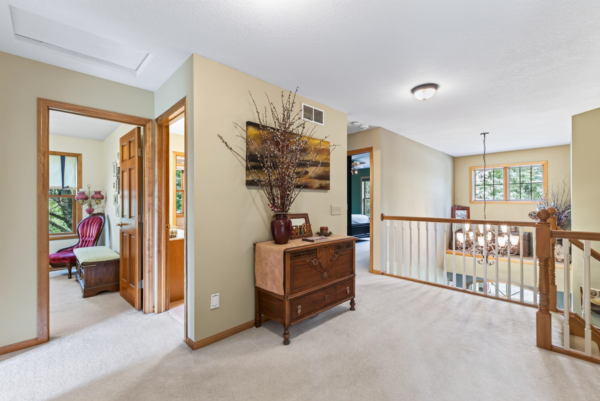  Elegant Fox Ridge Retreat with Exceptional Entertaining Spaces - 物件實景