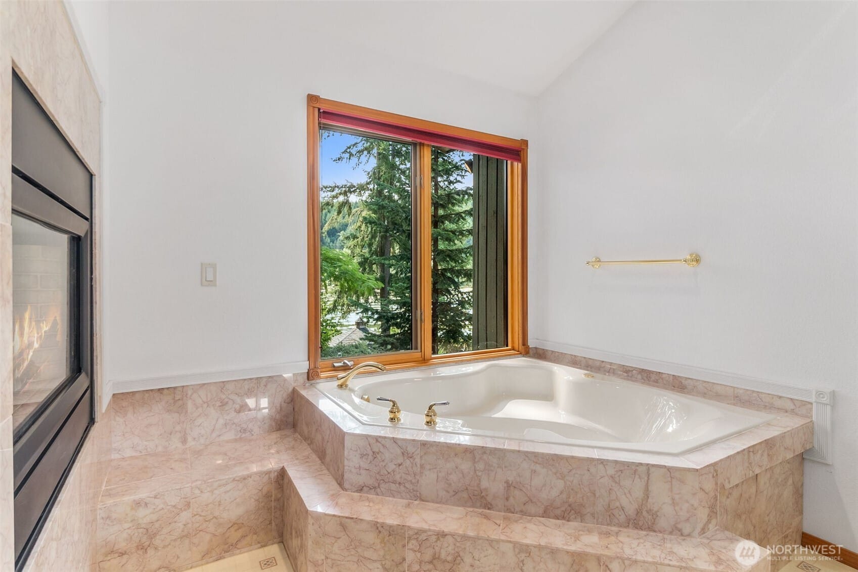 Tenino, Washington, 98589, United States, 3 Bedrooms Bedrooms, ,Residential,For Sale,1912104