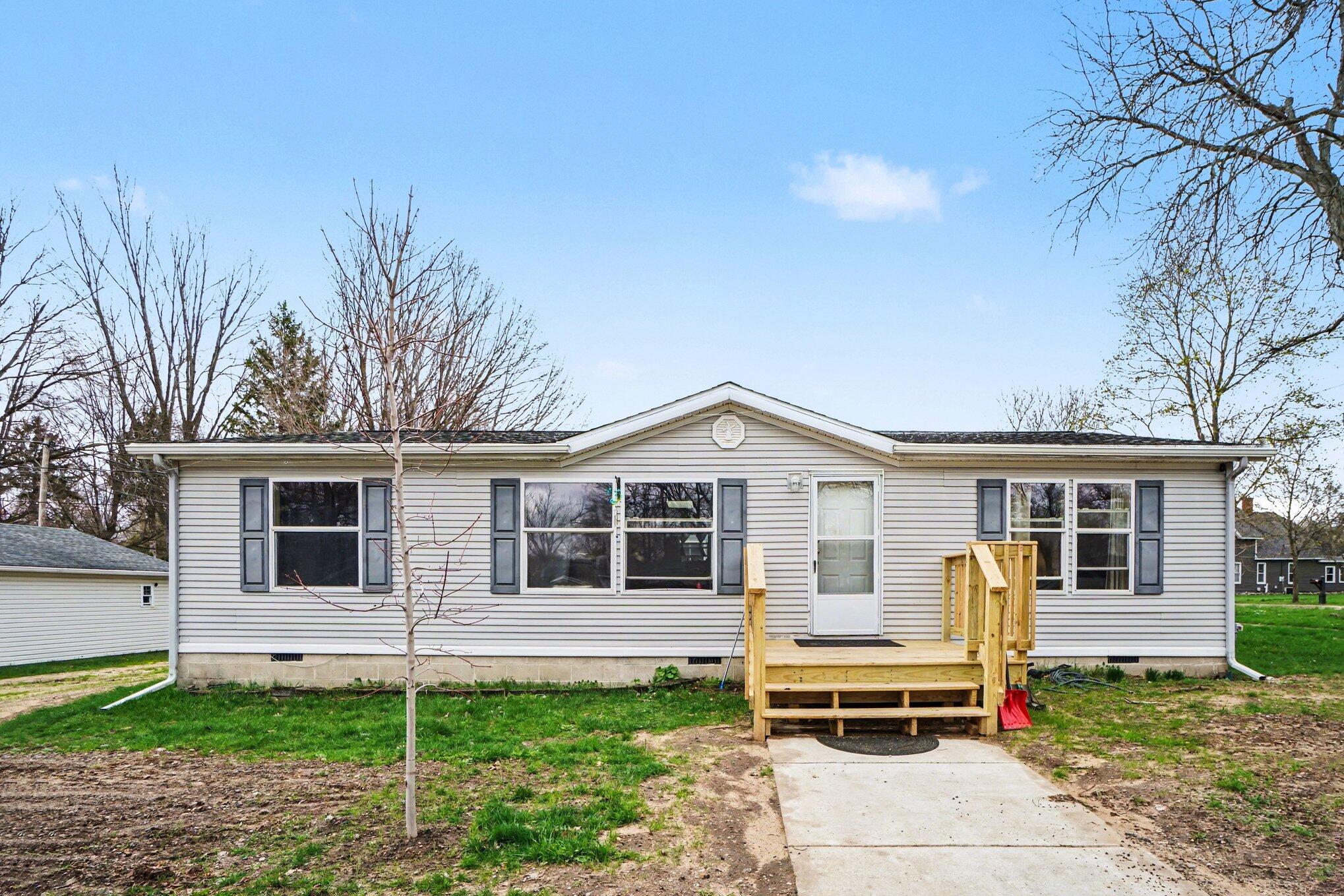 2nd St, Lawton, MI 49065
