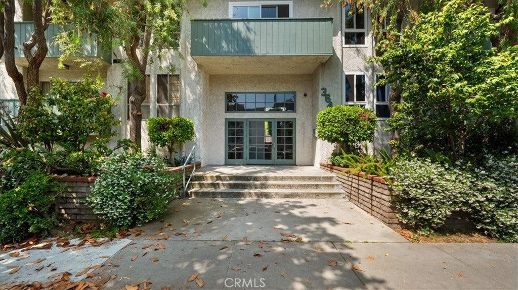 Los Angeles, California, 90034, United States, 2 Bedrooms Bedrooms, ,2 BathroomsBathrooms,Residential,For Sale,2025767