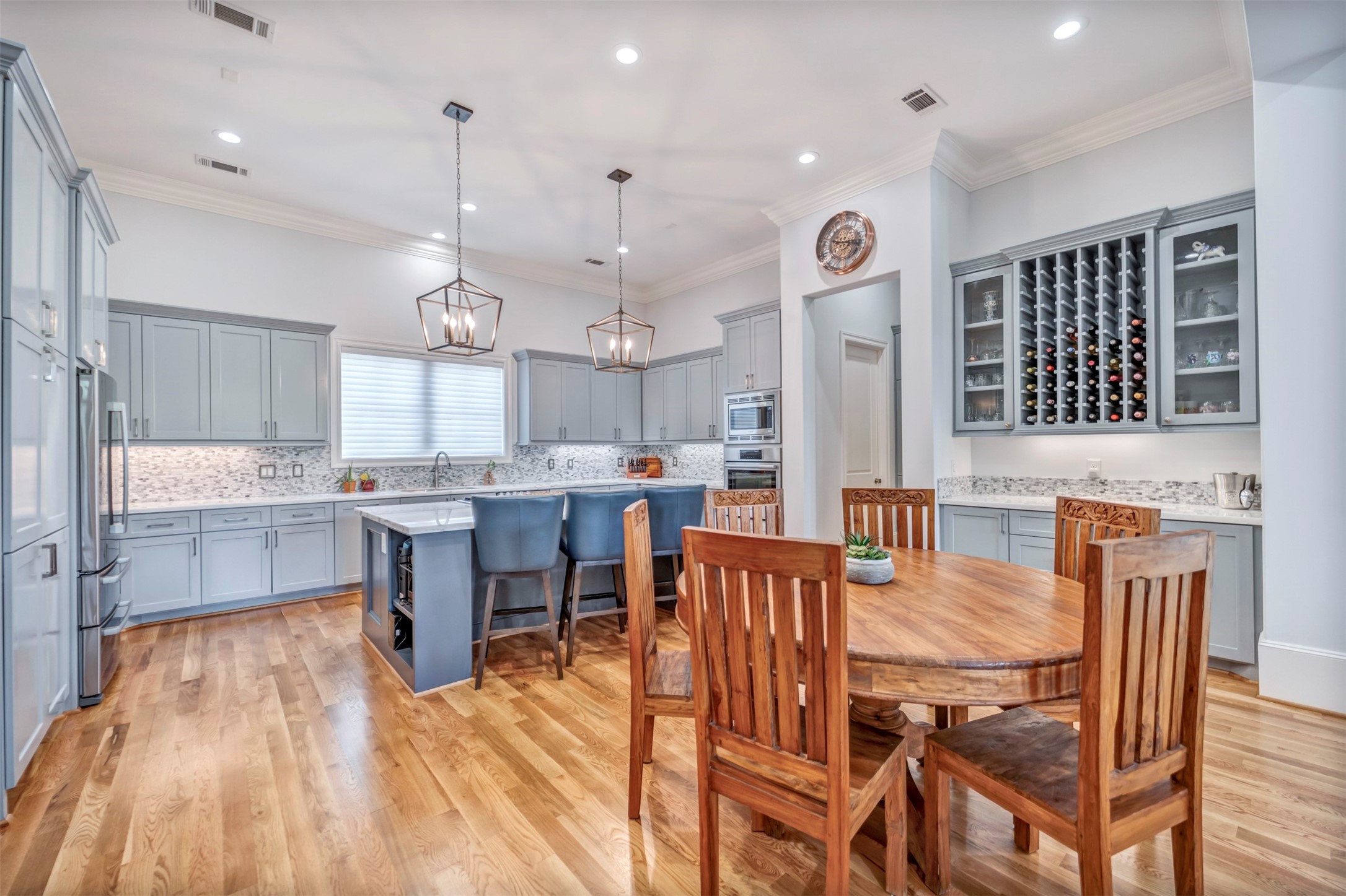 Houston, Texas, 77055, United States, 3 Bedrooms Bedrooms, ,4 BathroomsBathrooms,Residential,For Sale,1866931