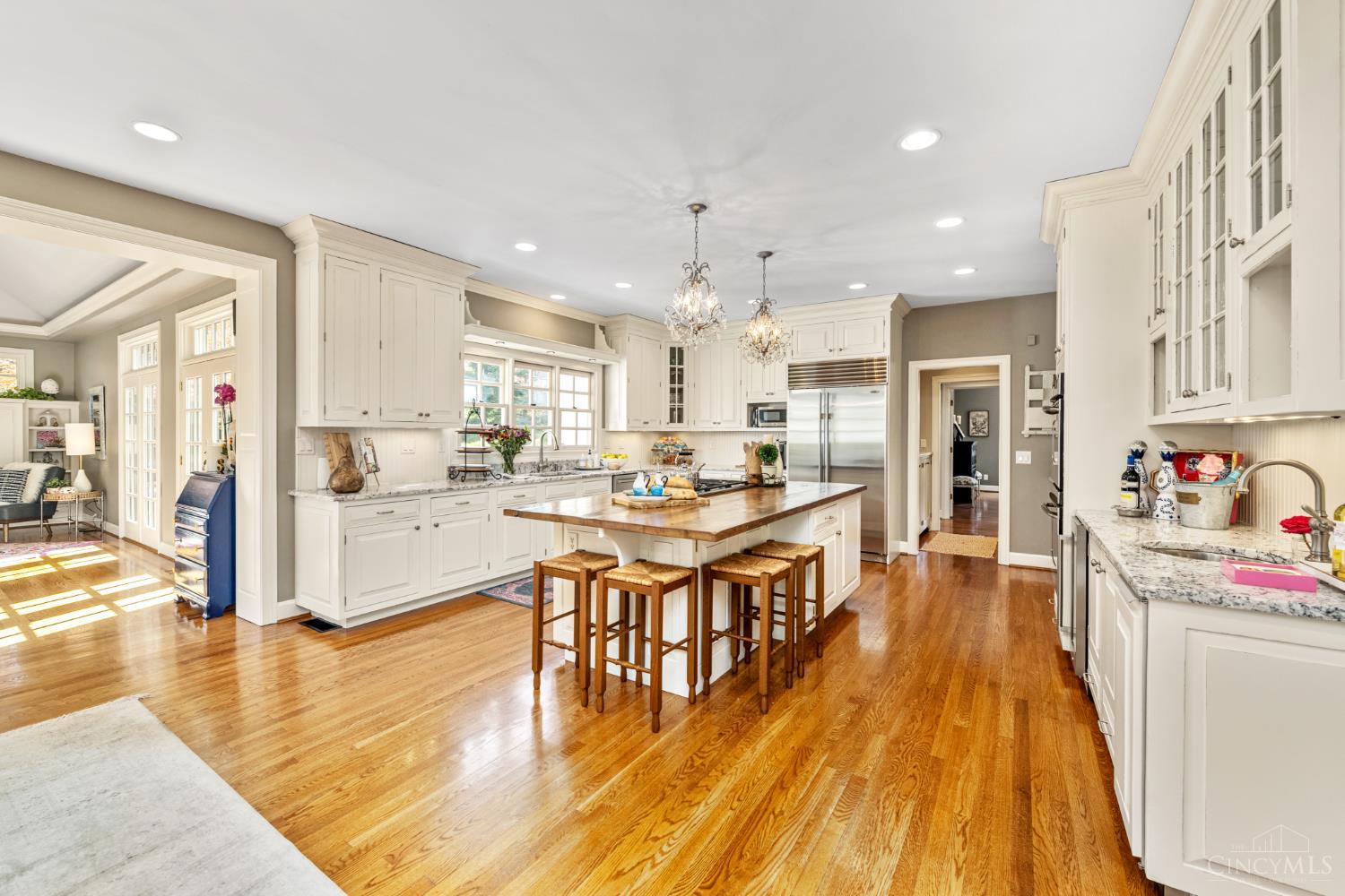 Indian Hill, Ohio, 45243, United States, 6 Bedrooms Bedrooms, ,6 BathroomsBathrooms,Residential,For Sale,1988280