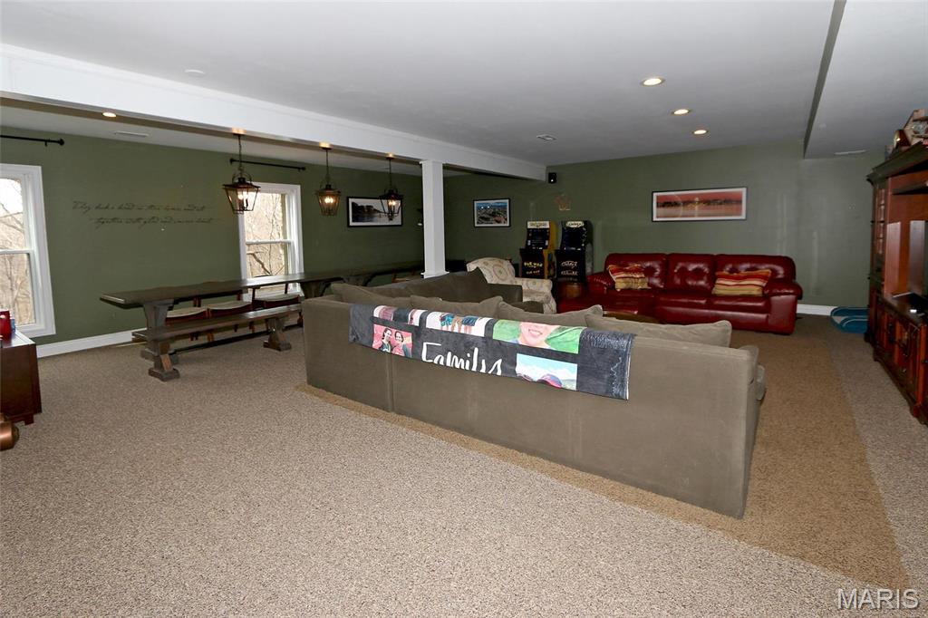 Ballwin, Missouri, 63021, United States, 4 Bedrooms Bedrooms, ,4 BathroomsBathrooms,Residential,For Sale,1794214