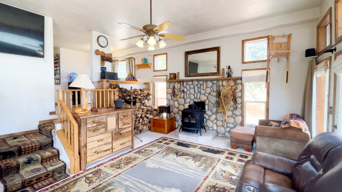 Brian Head, Utah, 84719, United States, 5 Bedrooms Bedrooms, ,3 BathroomsBathrooms,Residential,For Sale,1951004
