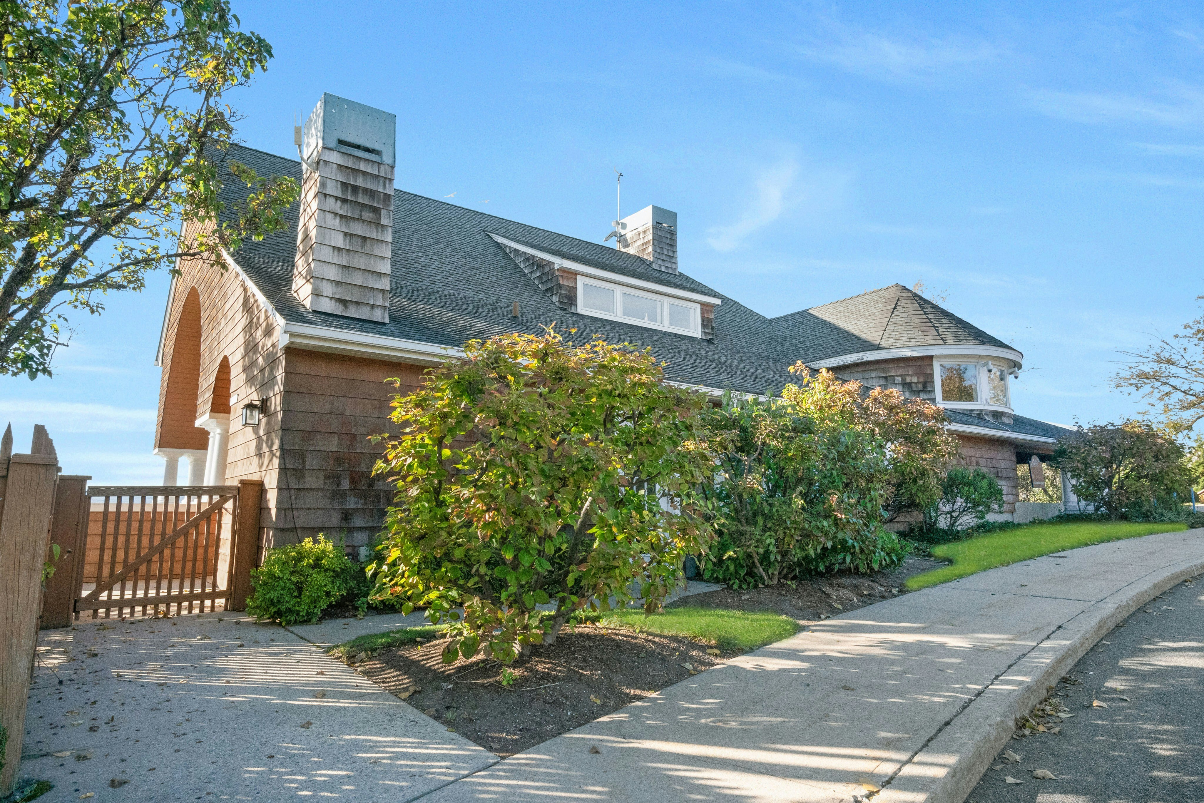  1200 Half Moon Bay Drive - 物件實景