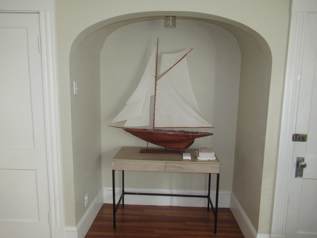 Salem, Massachusetts, 01970, United States, 4 Bedrooms Bedrooms, ,2 BathroomsBathrooms,Residential,For Sale,1846004