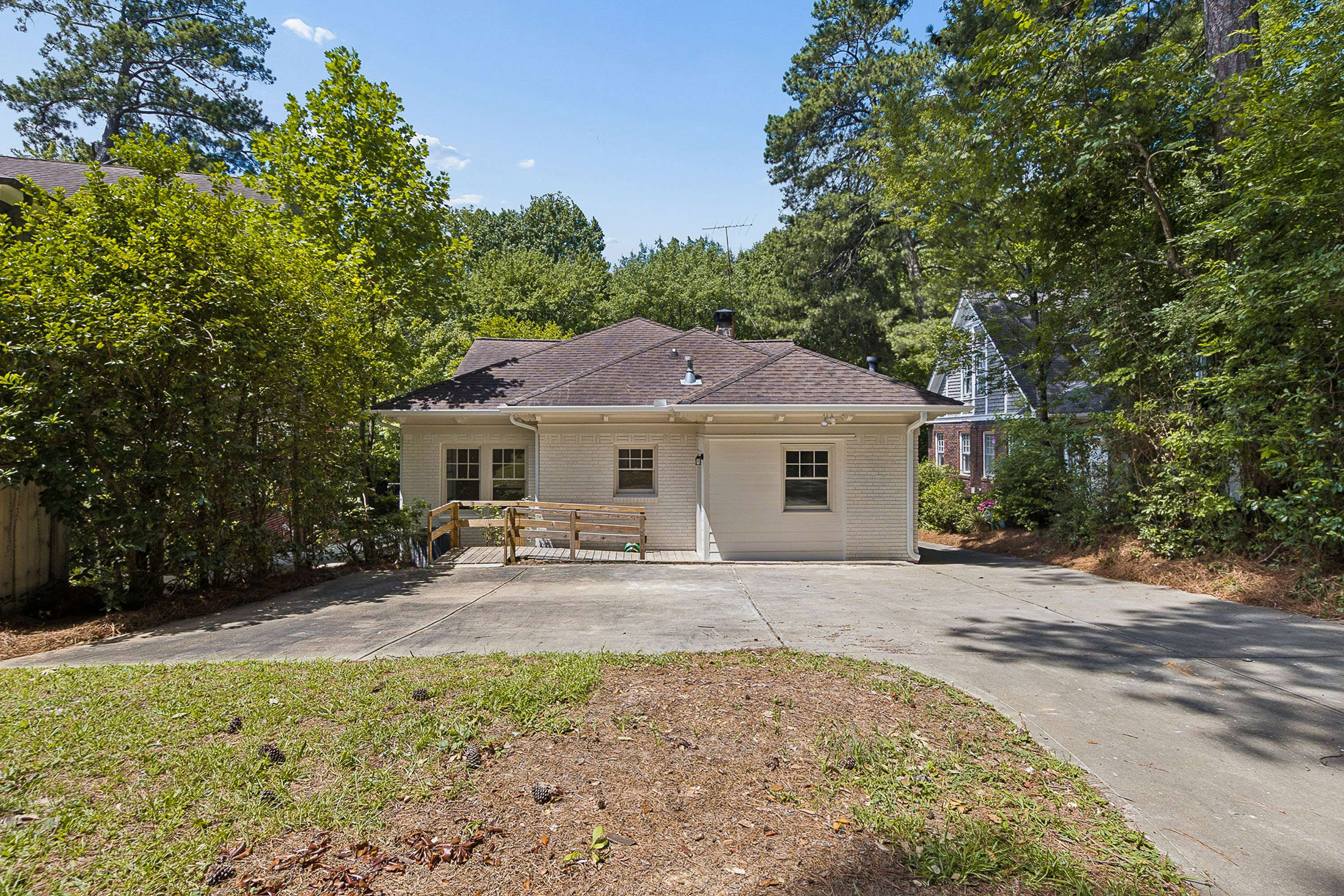  Charming 1930 Craftsman Bungalow in an Unbeatable Virginia Highland Location - 物件實景