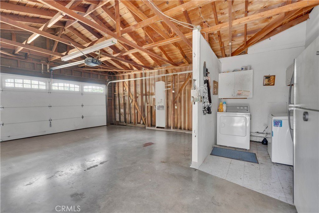 Azusa, California, 91702, United States, 3 Bedrooms Bedrooms, ,2 BathroomsBathrooms,Residential,For Sale,1910708