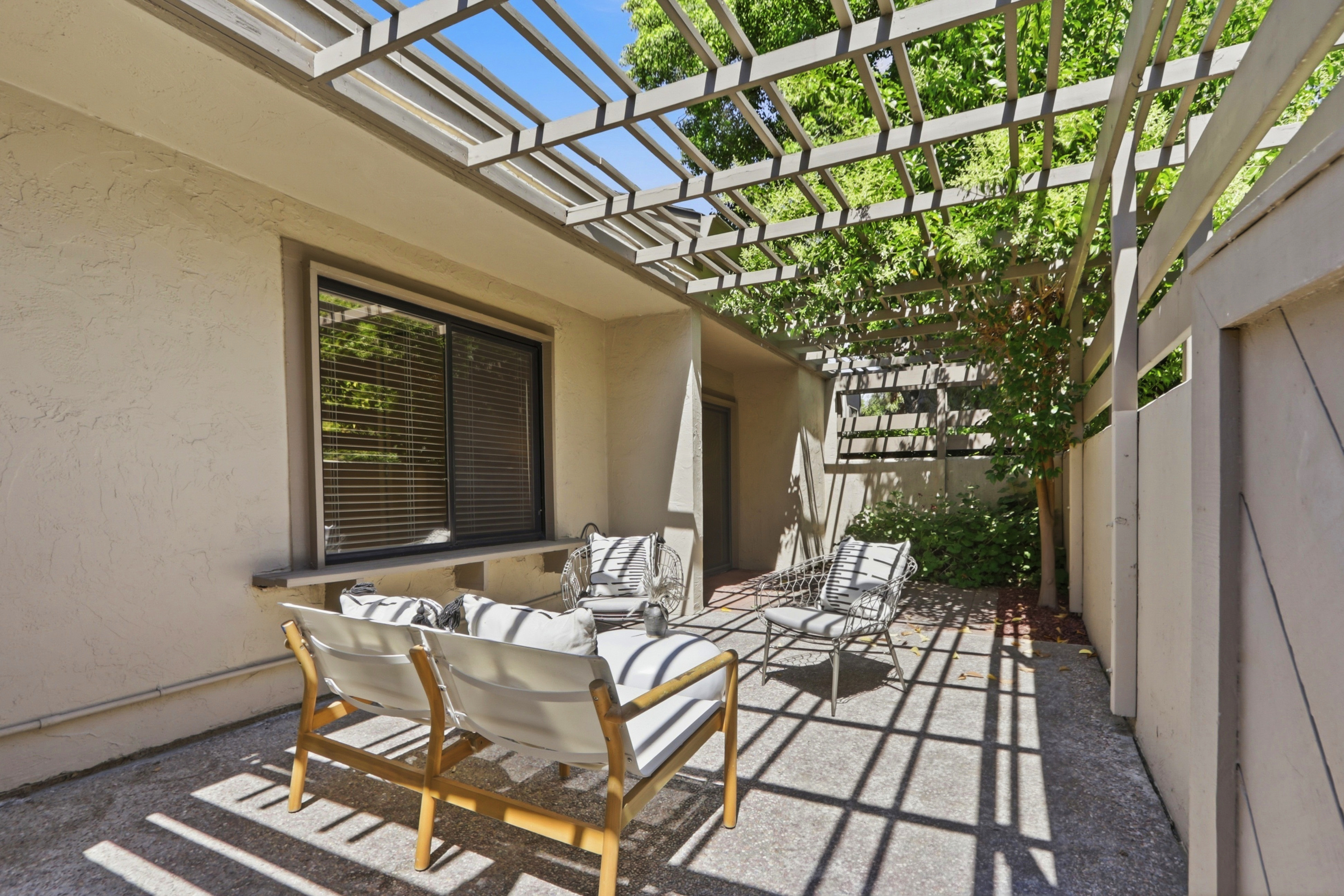  Updated Willow Glen Townhome - 物件實景