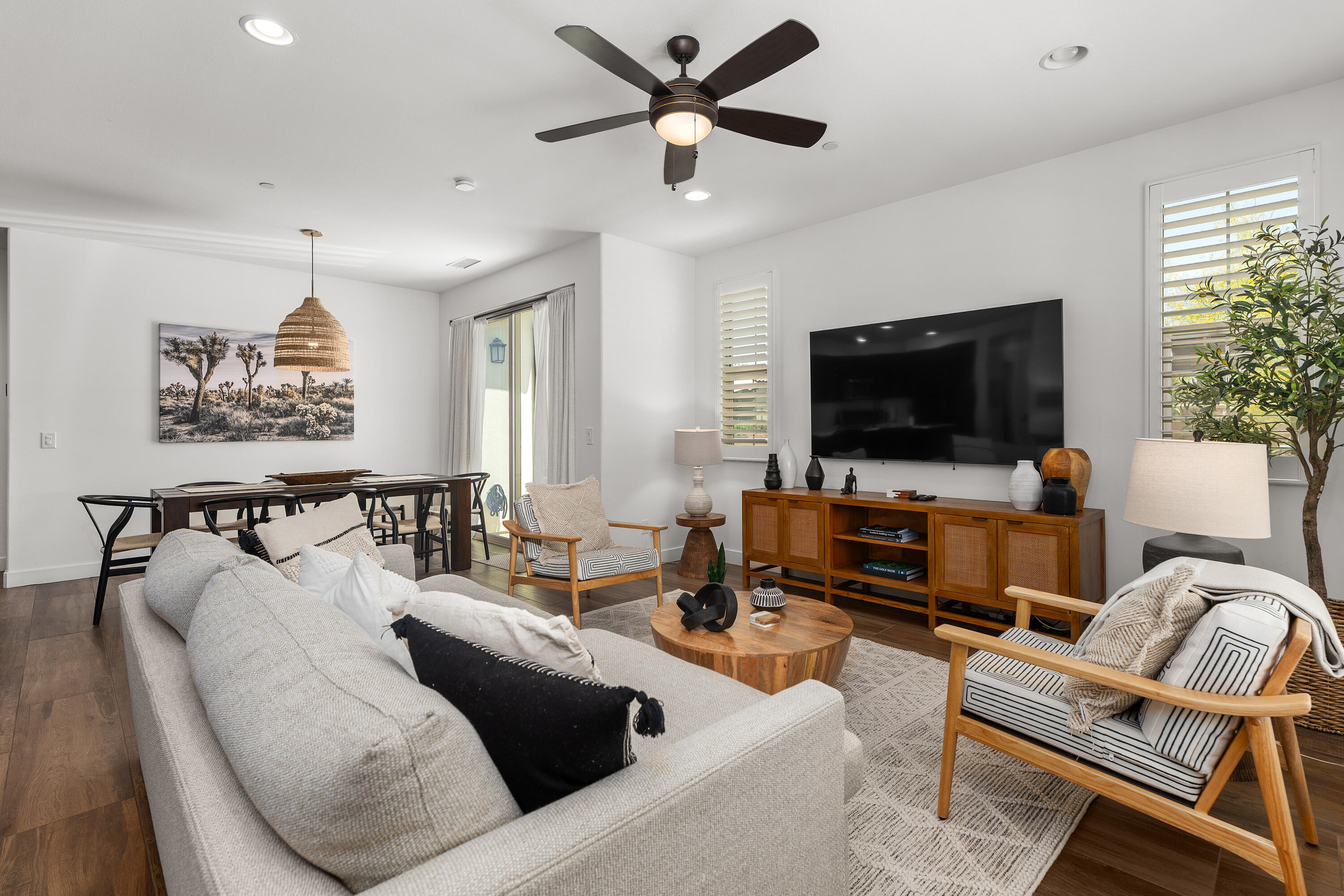 La Quinta, California, 92253, United States, 3 Bedrooms Bedrooms, ,3 BathroomsBathrooms,Residential,For Sale,1940982