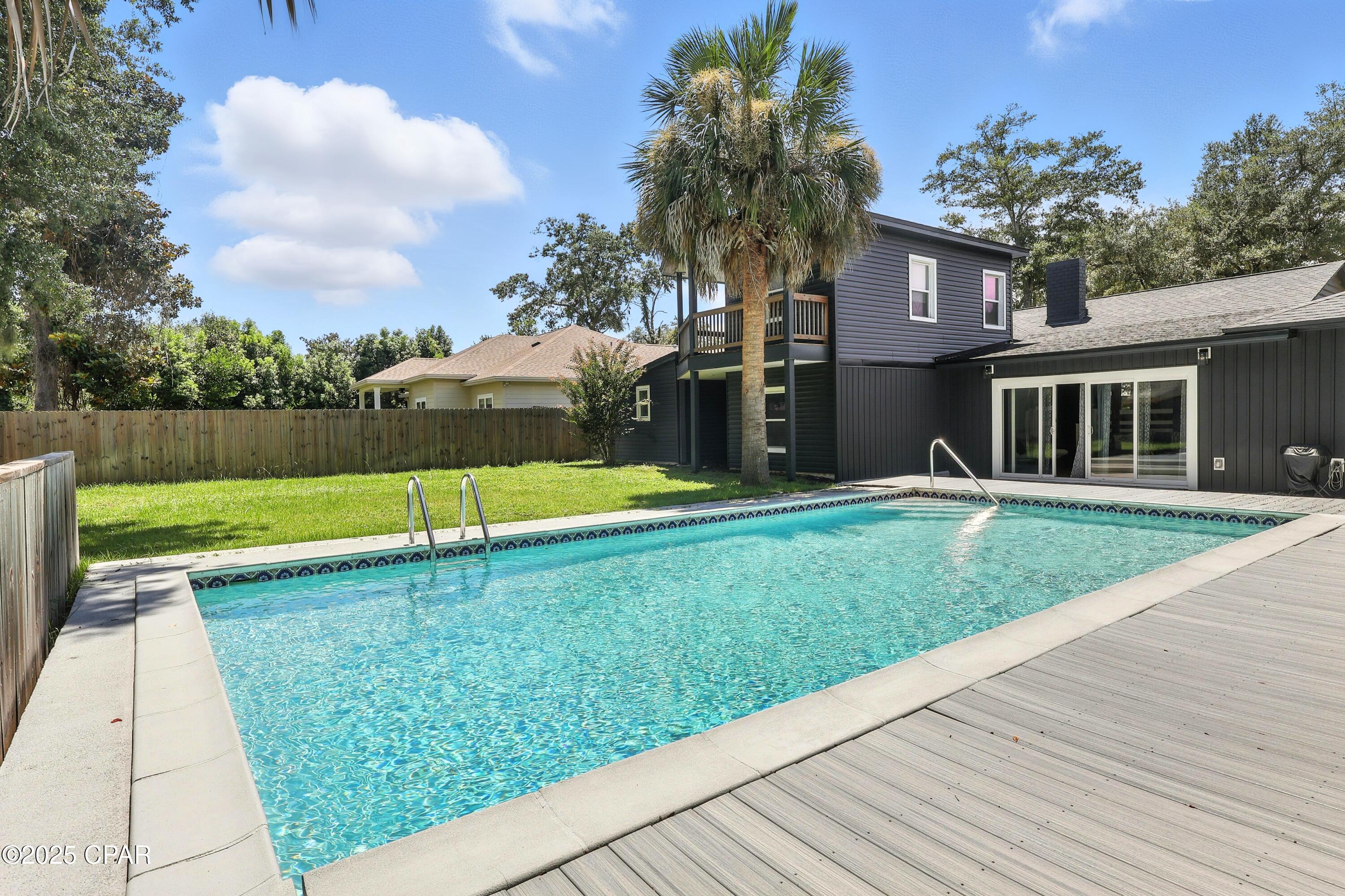 Panama City, Florida, 32401, United States, 4 Bedrooms Bedrooms, ,3 BathroomsBathrooms,Residential,For Sale,1911337