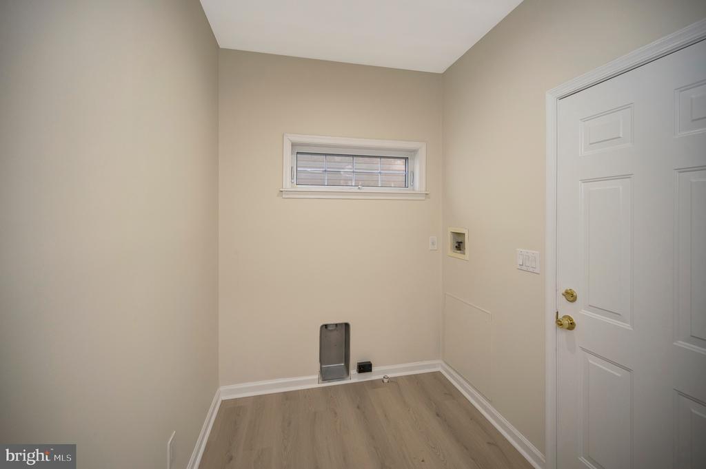 Stafford, Virginia, 22554, United States, 4 Bedrooms Bedrooms, ,3 BathroomsBathrooms,Residential,For Sale,1993454