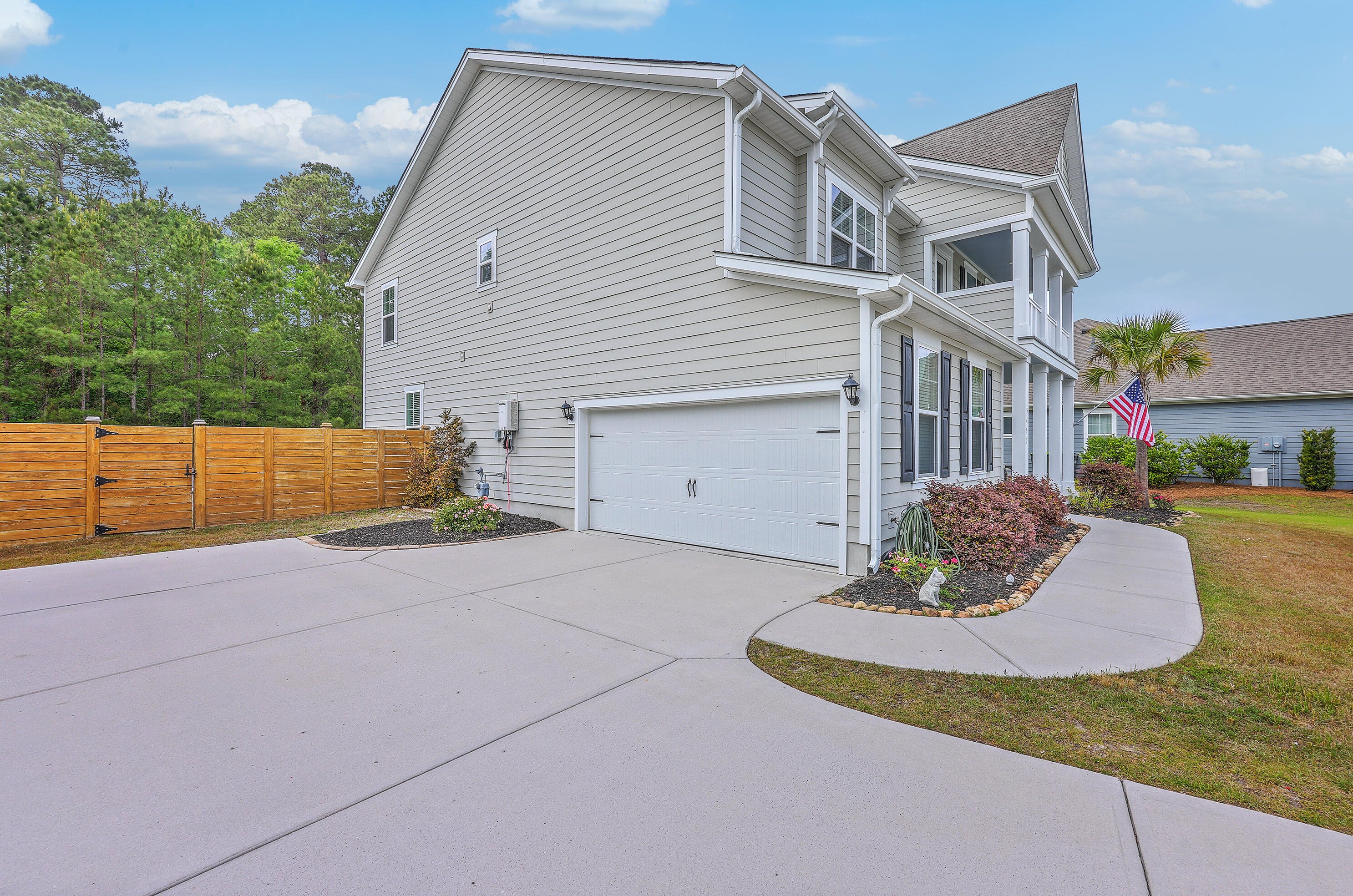Summerville, South Carolina, 29483, United States, 4 Bedrooms Bedrooms, ,3 BathroomsBathrooms,Residential,For Sale,1928541