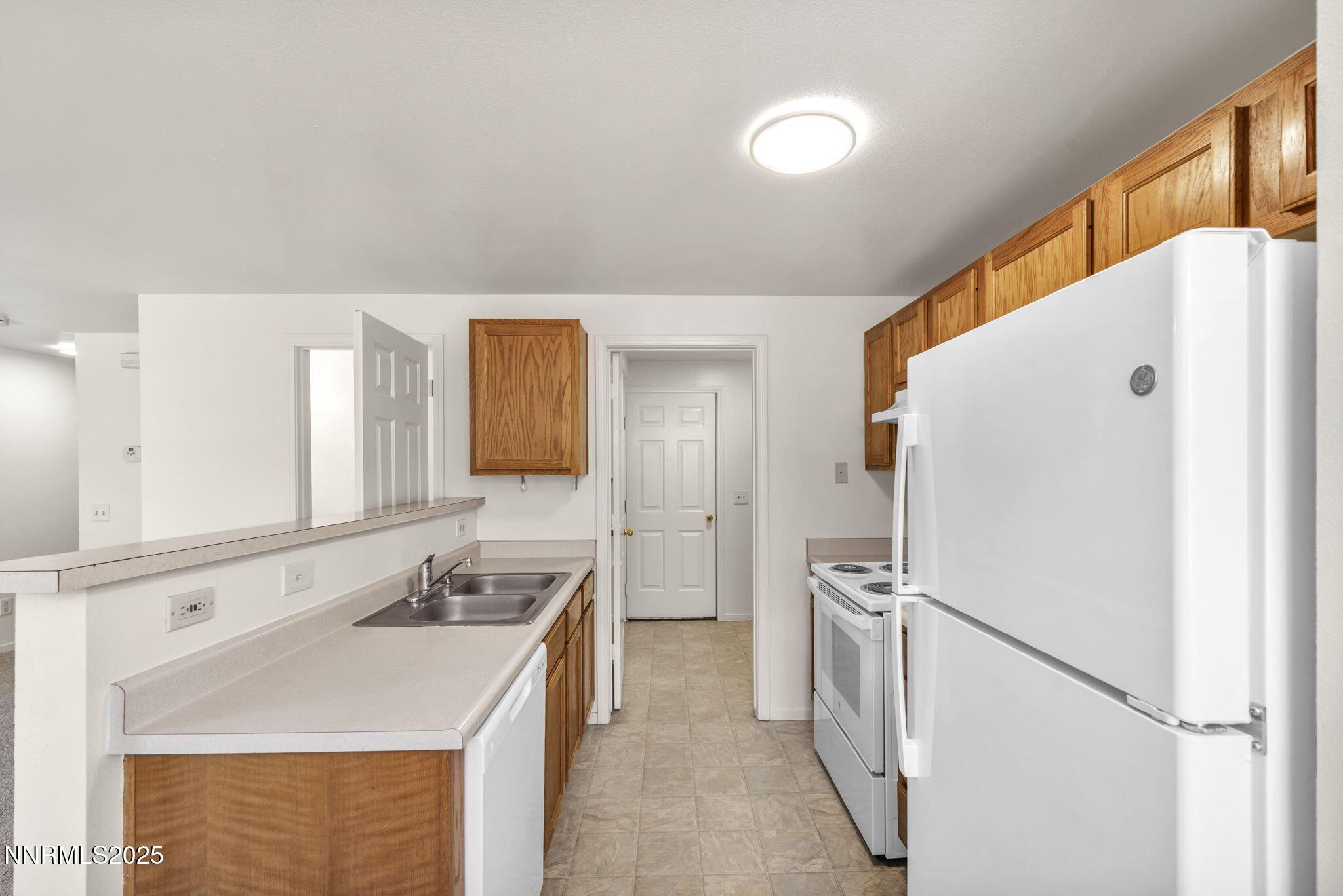 Carson City, Nevada, 89701, United States, ,Residential,For Sale,1826938