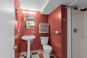 Ottawa, Ontario, K1H 5K6, CA, 3 Bedrooms Bedrooms, ,2 BathroomsBathrooms,Residential,For Sale,1998166