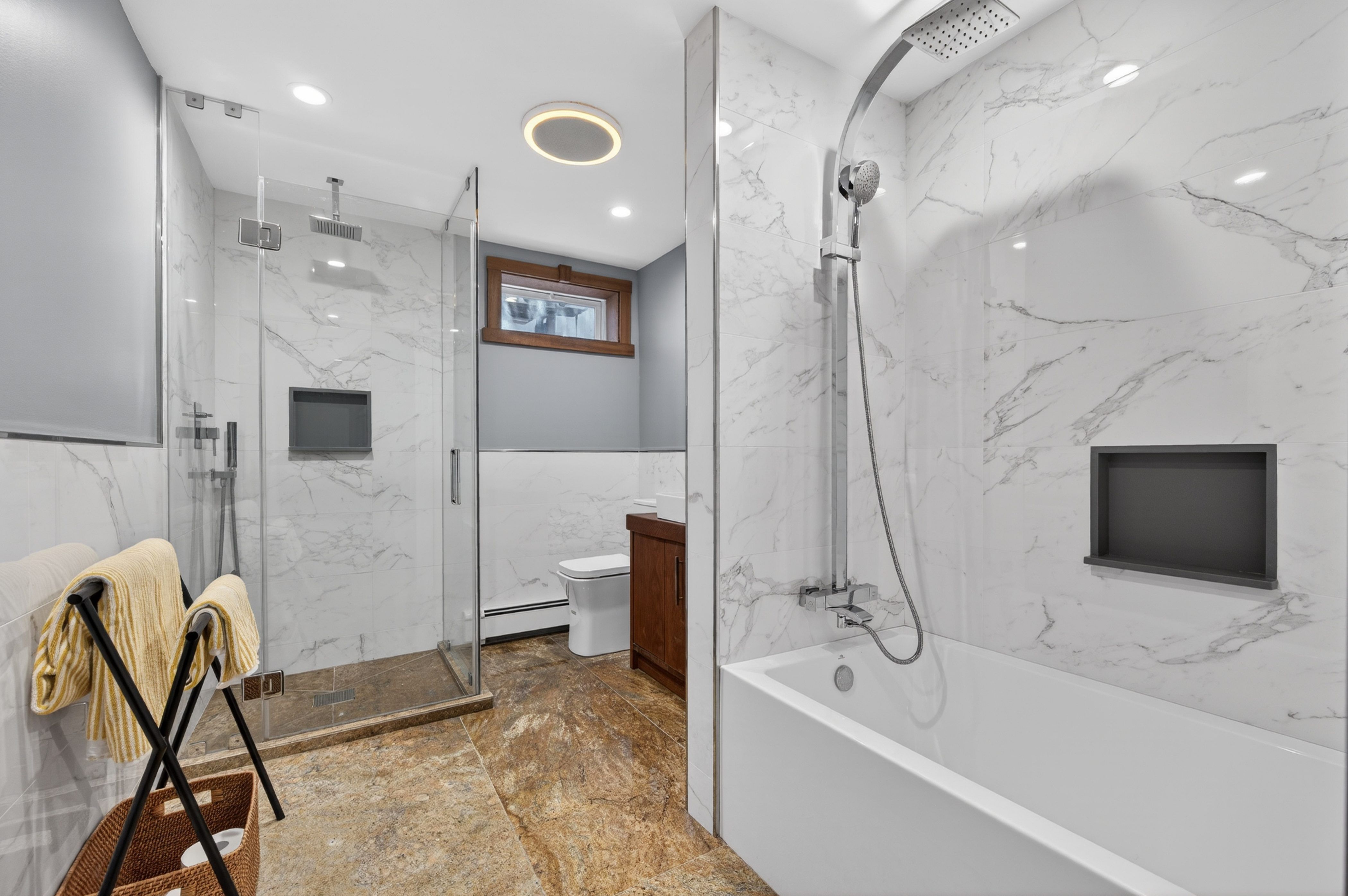  16 Warwick Place, Port Washington, NY, 11050 - 物件實景