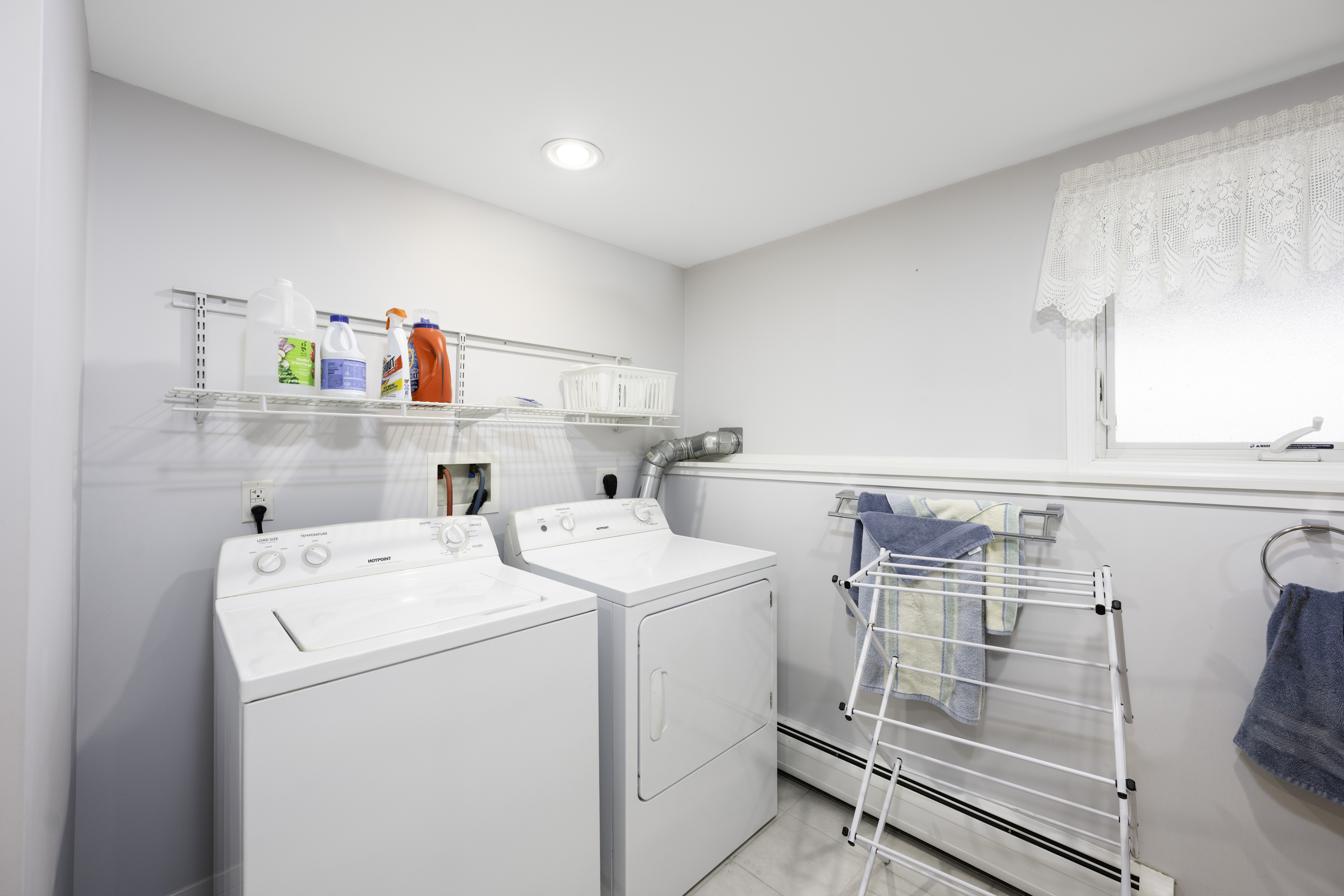 Wappingers Falls, New York, 12590, United States, 4 Bedrooms Bedrooms, ,3 BathroomsBathrooms,Residential,For Sale,1935823