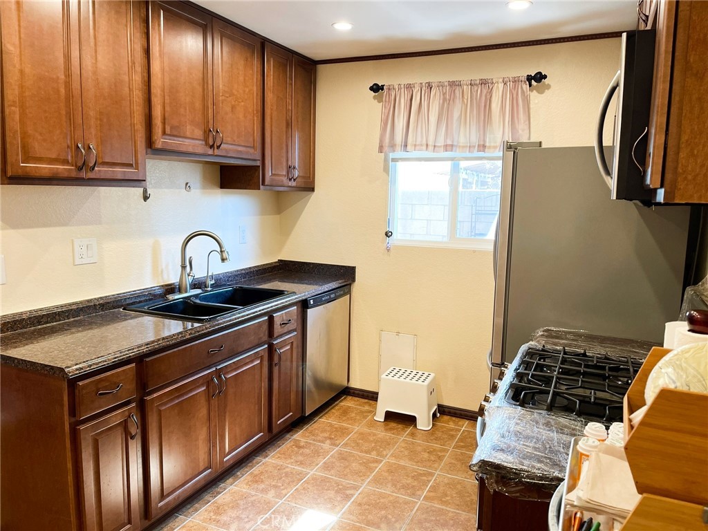Baldwin Park, California, 91706, United States, 3 Bedrooms Bedrooms, ,2 BathroomsBathrooms,Residential,For Sale,2026593