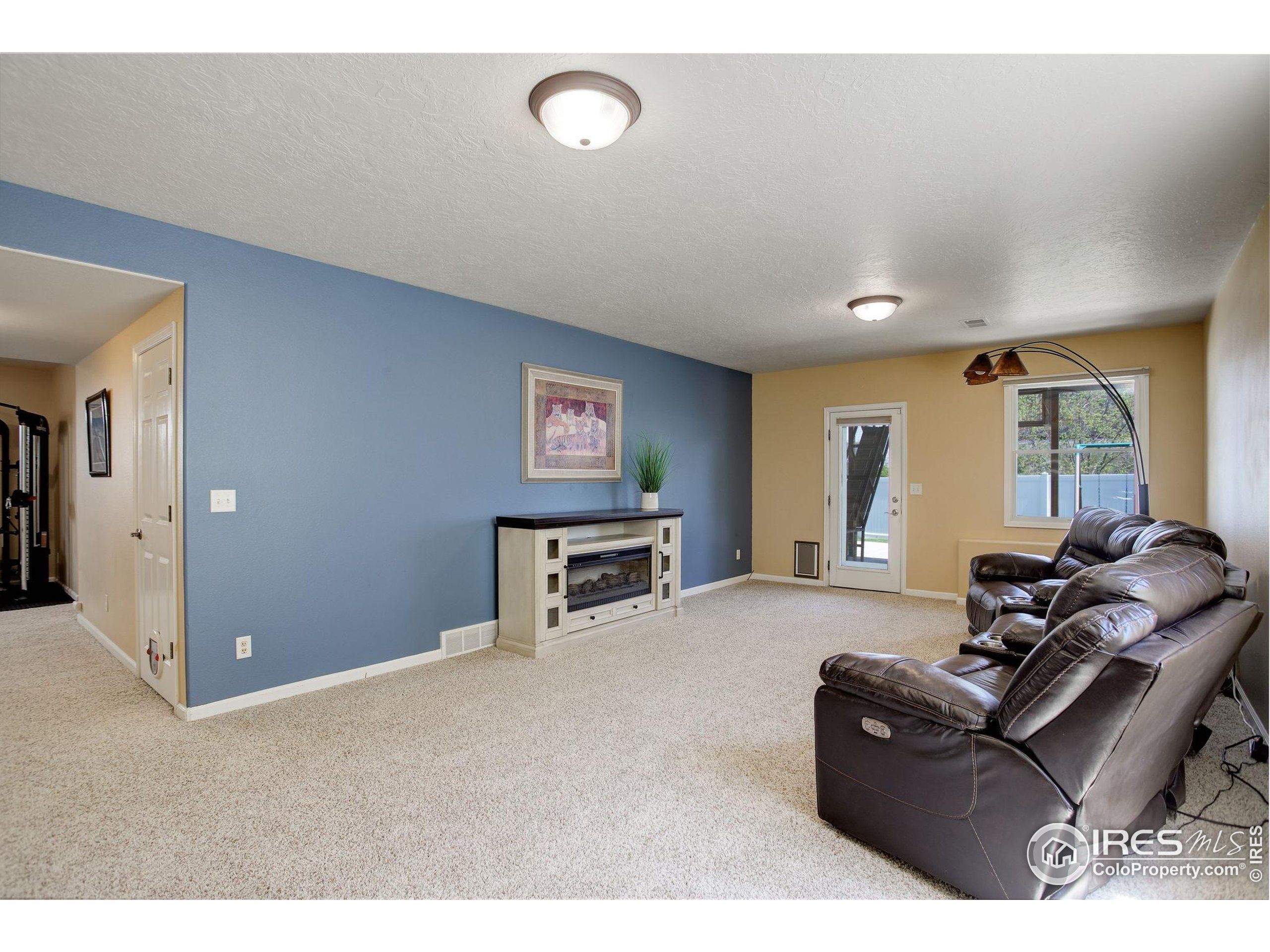 Greeley, Colorado, 80634, United States, 4 Bedrooms Bedrooms, ,2 BathroomsBathrooms,Residential,For Sale,1804046